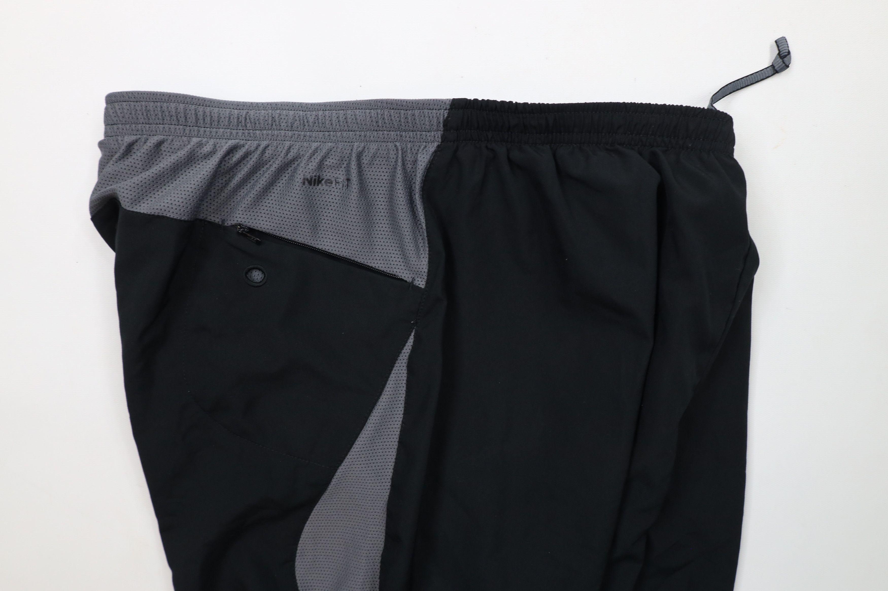 Nike × Vintage Vintage Y2K Nike Travis Scott Mini Swoosh Lined Shorts Black Size US 34 / EU 50 - 8 Thumbnail