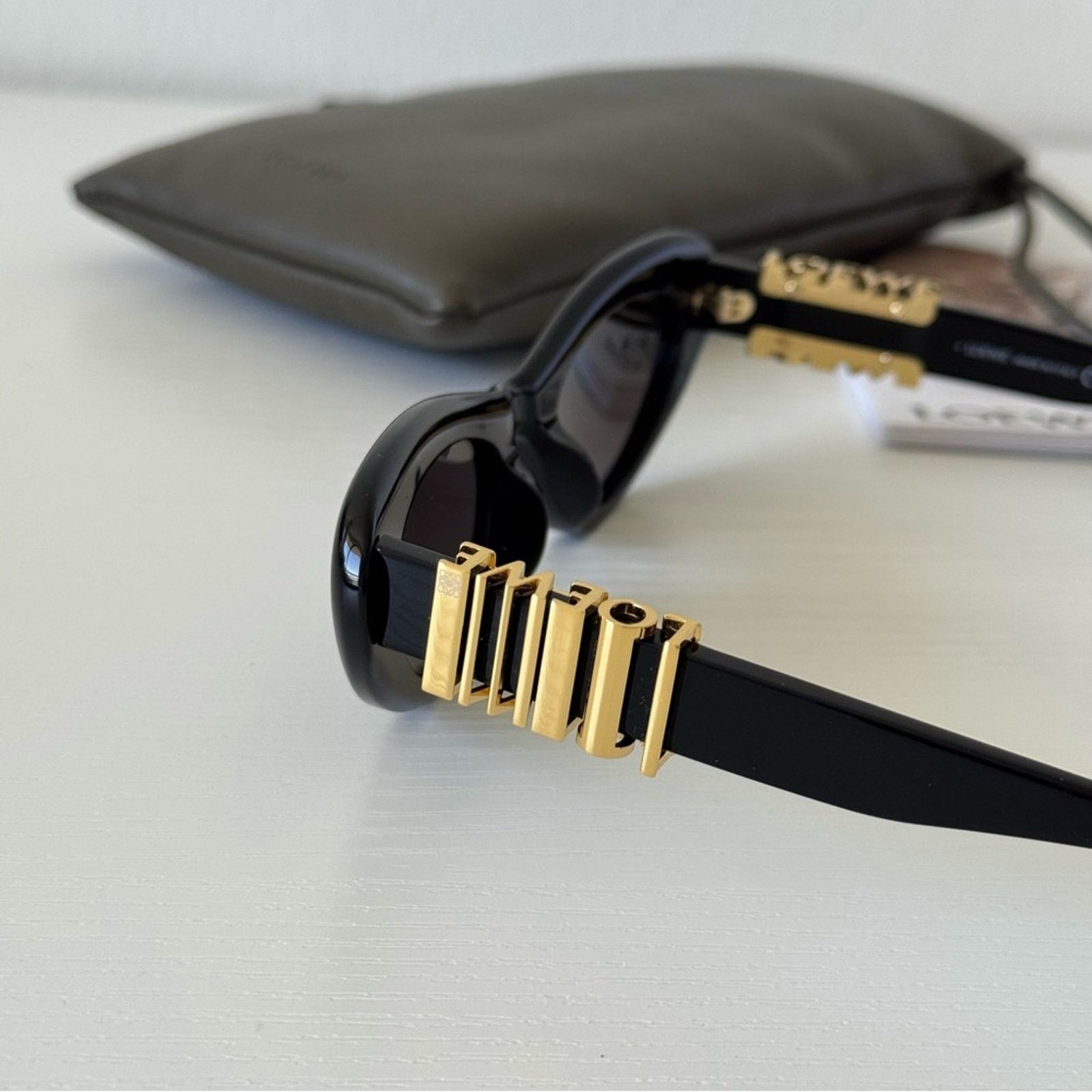 Loewe New! Loewe Black Cat-Eye Sunglasses LW40156U 01A, Authentic Size ONE SIZE - 6 Thumbnail