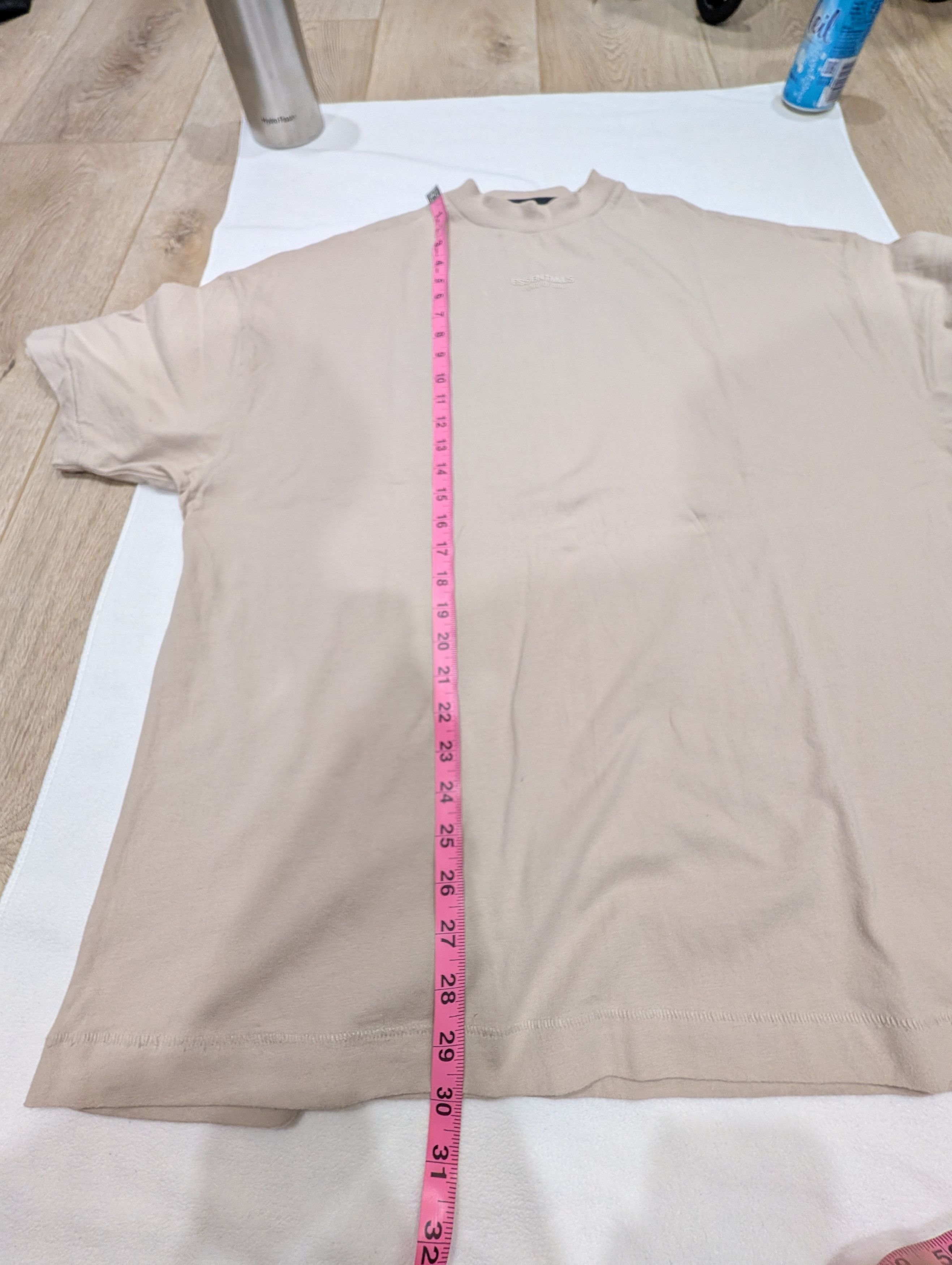 Essentials FoG Fear of God Essentials short sleeve tee Silver Cloud Size US S / EU 44-46 / 1 - 8 Thumbnail