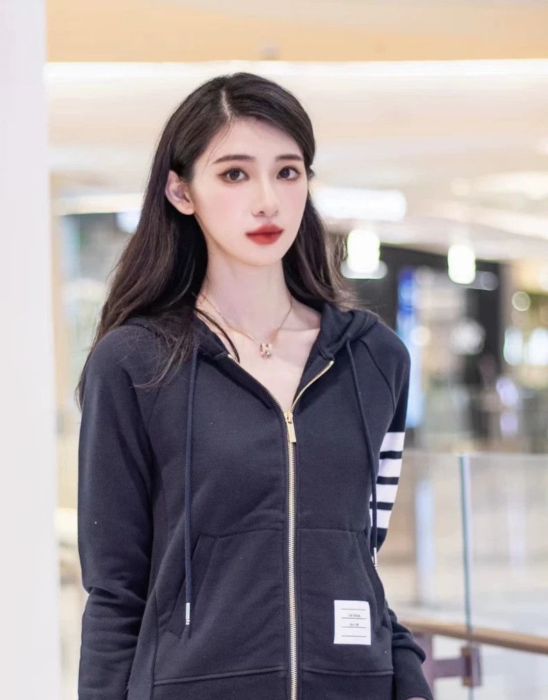 Thom Browne Thom Browne Dark blue four-barrel sweater Size XS / US 0-2 / IT 36-38 - 9 Thumbnail