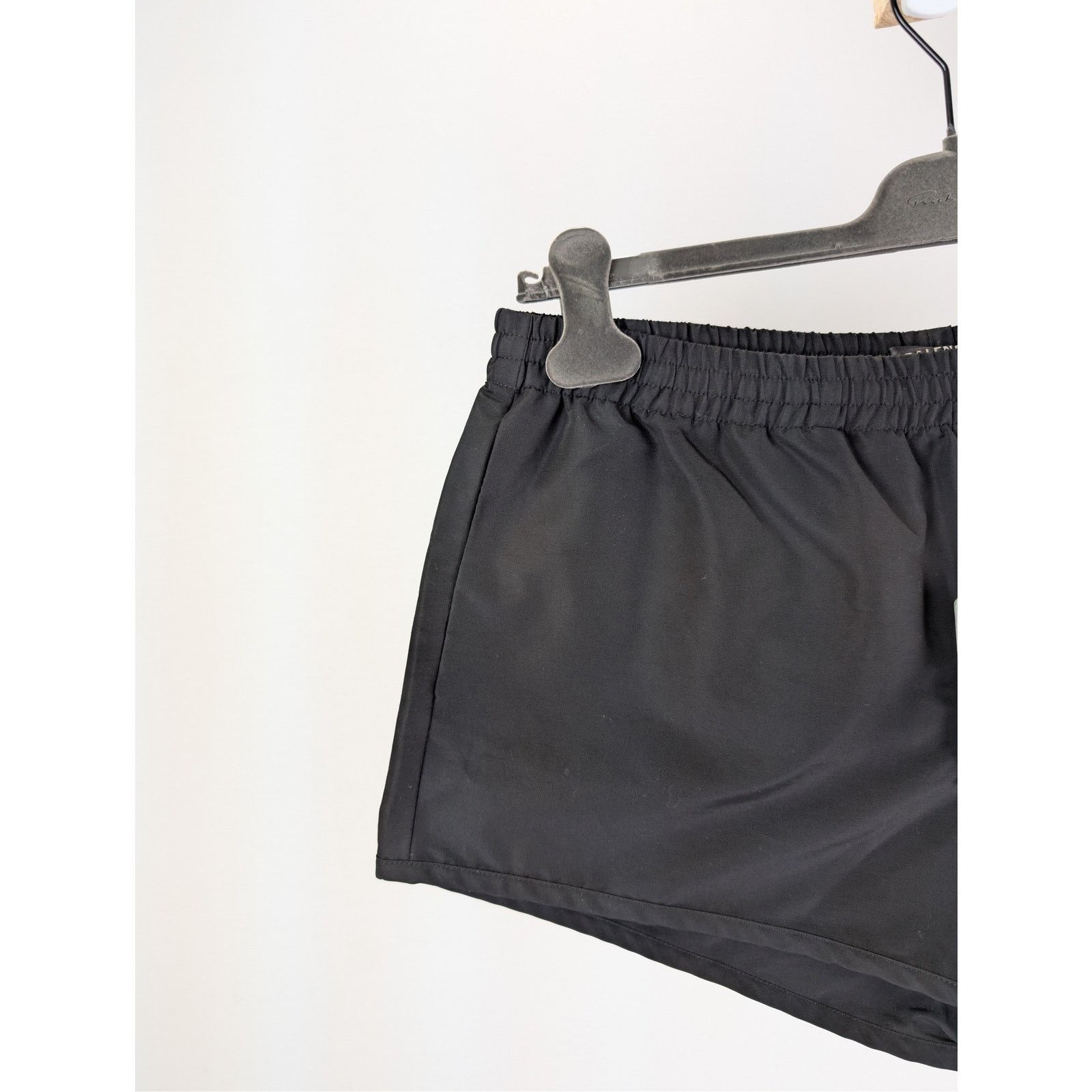 Balenciaga o1rshd1 Q:2 / Technical Faille Running Shorts in Black Size US 32 / EU 48 - 6 Thumbnail