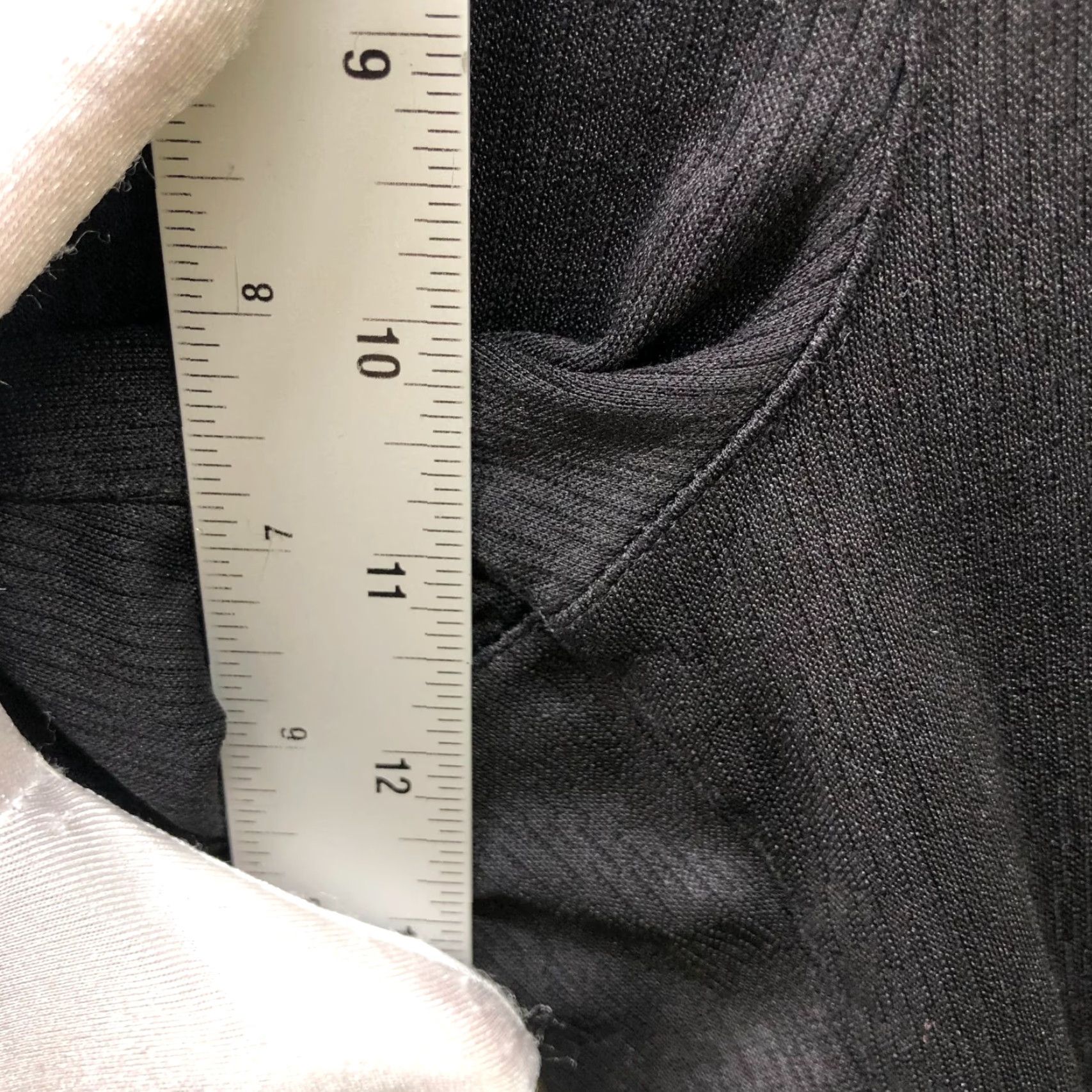 Vintage Liverpool Womens 10 Black Sleek Pull On Crop Straight Leg Dress Pants Slim Yoga Stretch Front Zipper Flat Front Casual All Seasons Mens? Womens Size 32" / US 10 / IT 46 - 6 Thumbnail