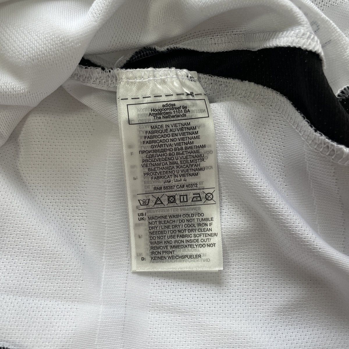 Adidas Germany Adidas Authentic HEAT.RDY Jersey 2024/2025 size S Size US S / EU 44-46 / 1 - 10 Thumbnail
