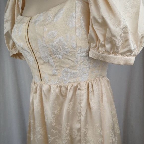 For Love & Lemons Cream Square Neck Wedding Dress Puff Sleeve Brocade Cottage Size M / US 6-8 / IT 42-44 - 4 Thumbnail