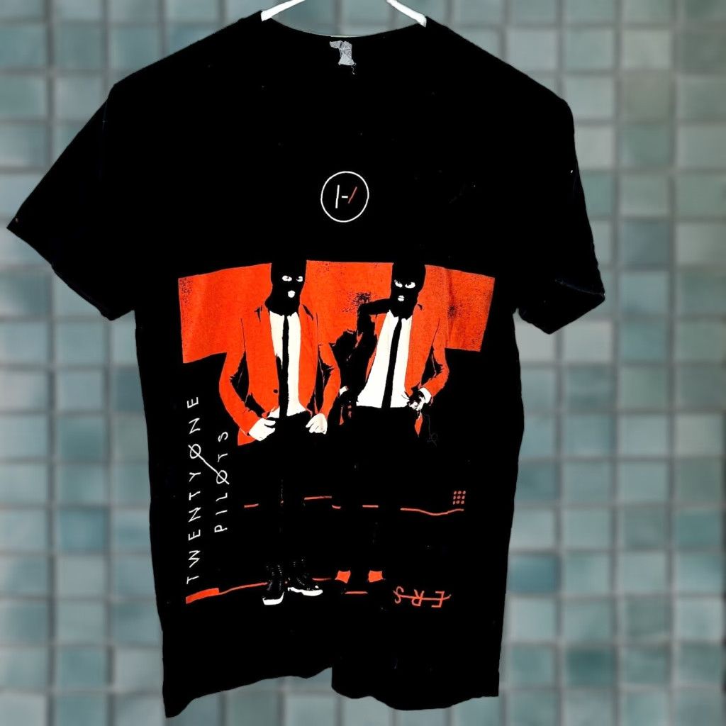 Vintage Twenty One Pilots Tour Mens Short Sleeve Graphic Black T Shirt Small Size US S / EU 44-46 / 1 - 1 Thumbnail