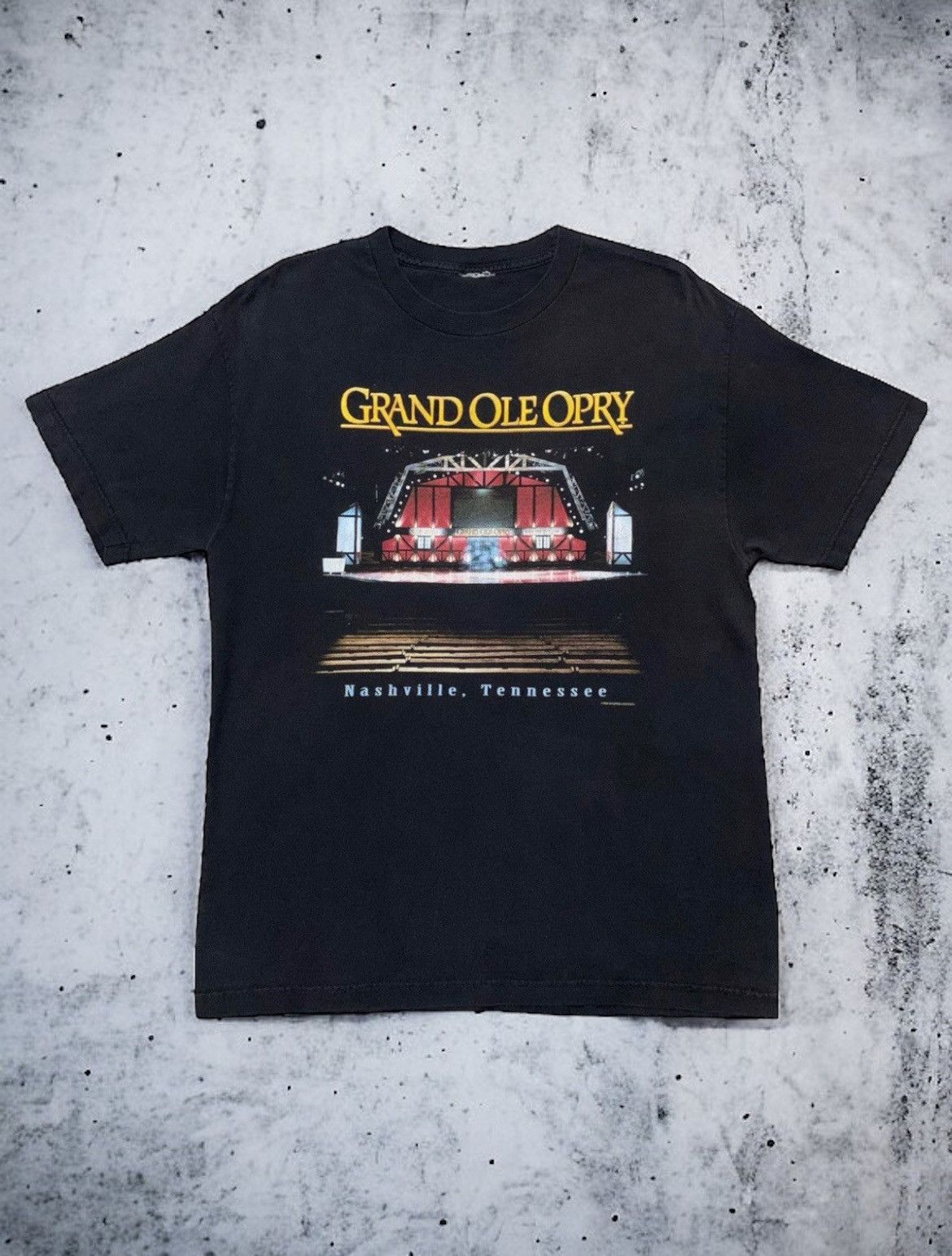 Band Tees × Vintage Vintage 2000 Grand Ole Opry Nasville, TN Sun Faded Tshirt Size US M / EU 48-50 / 2 - 1 Thumbnail