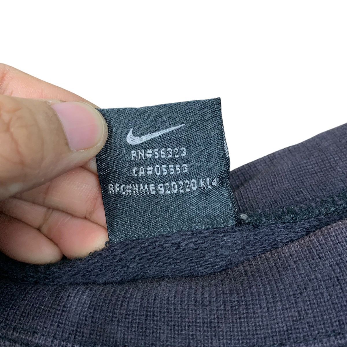 Nike Y2K NIKE Embroidery Small Logo Crewneck Sweatshirt #2198-C97 Size US M / EU 48-50 / 2 - 12 Thumbnail