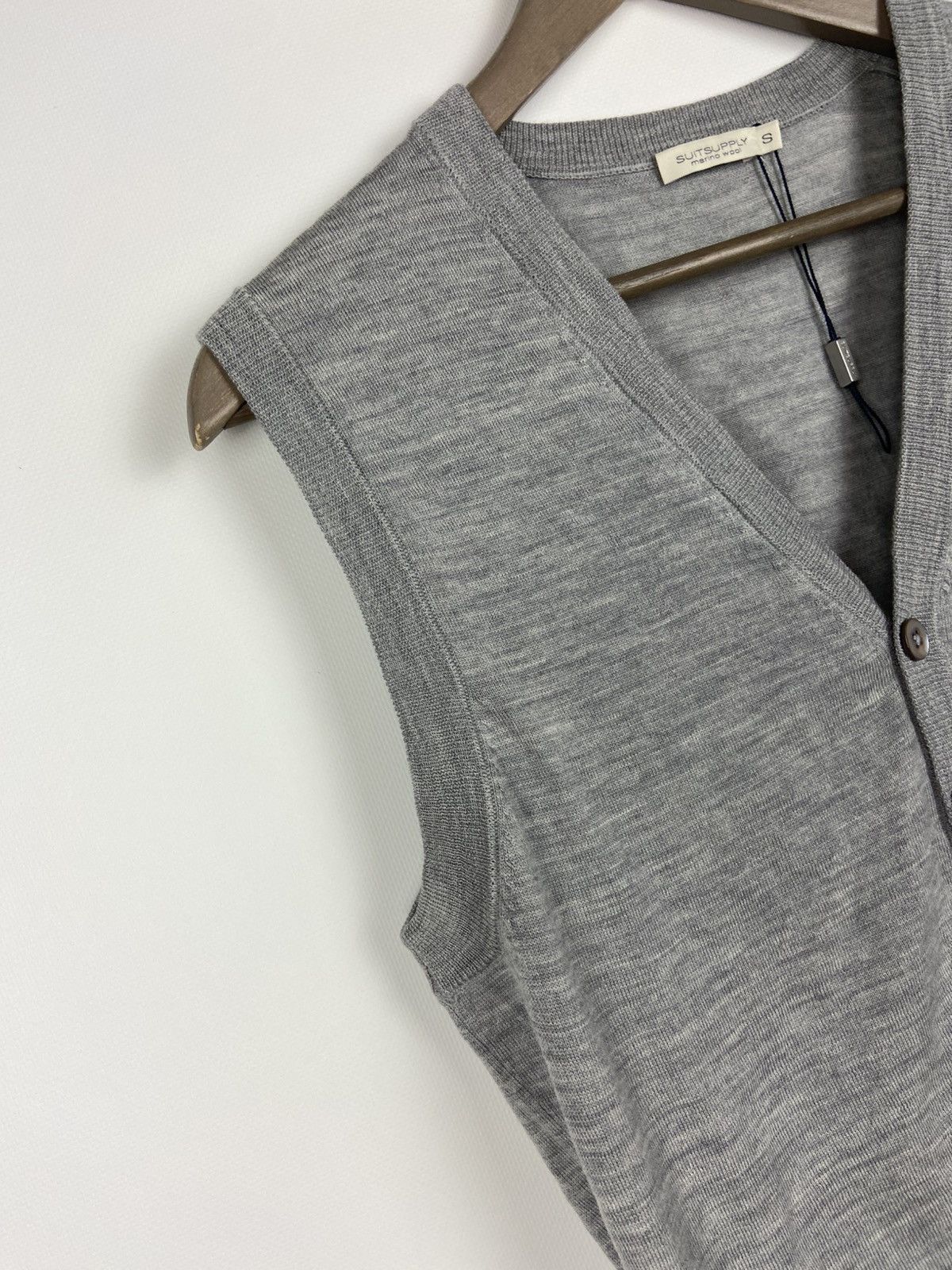 Designer × Suitsupply Suitsupply Gray Button Wool Vest Mens Size US S / EU 44-46 / 1 - 9 Thumbnail