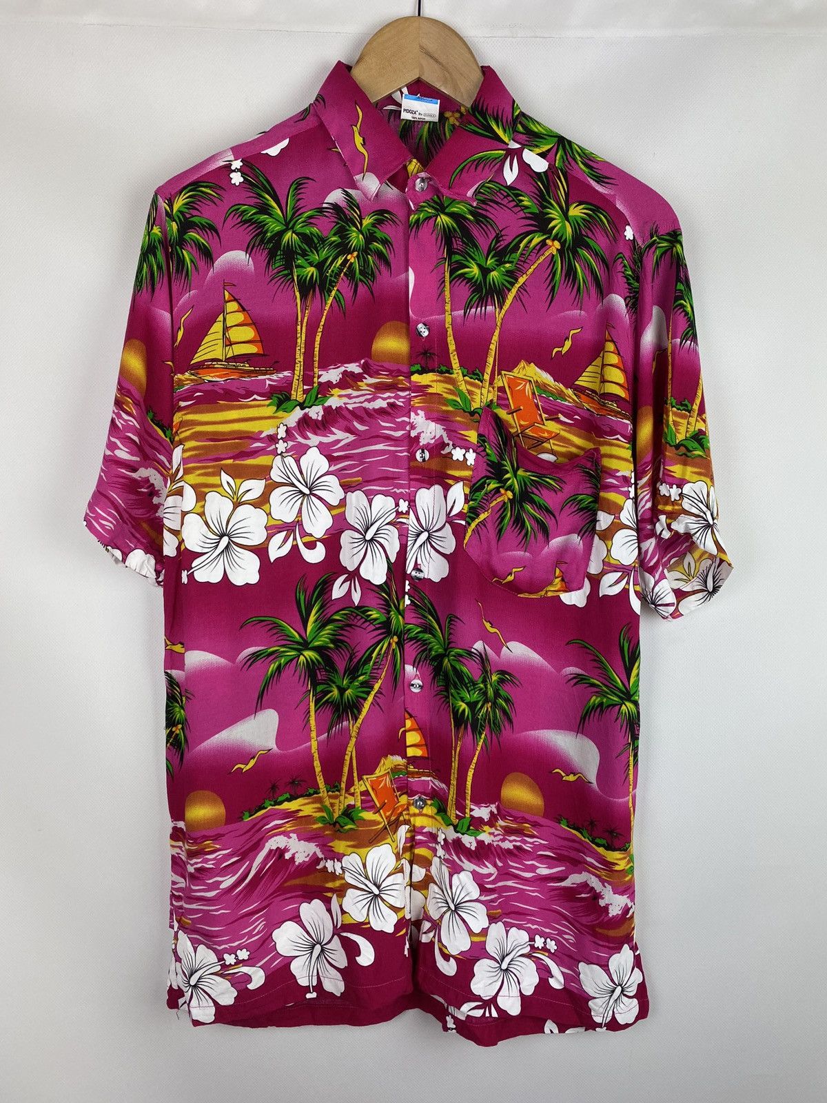 Vintage Vintage Hawaiian Crazy Overprinted shirt size L Size US L / EU 52-54 / 3 - 1 Thumbnail