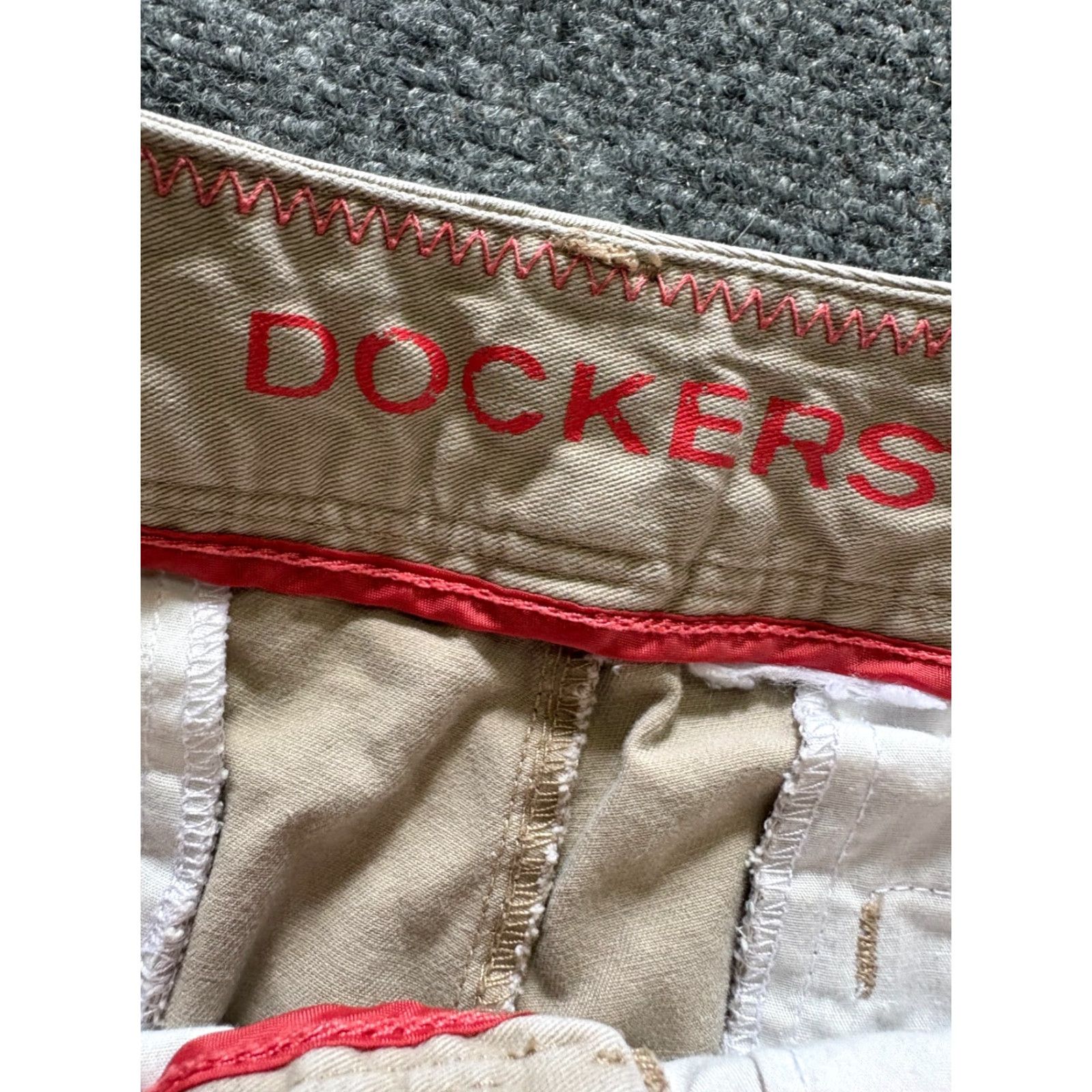 Dockers VINTAGE-LESS Dockers Capris Pants Womens 34" Waist Beige Casual Travel 5-Pocket Straight Leg Regular Size 34 Beige Womens Dockers Capris Pants Size 34" / US 12 / IT 48 - 4 Thumbnail