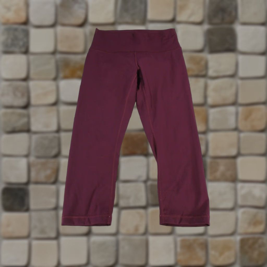 Lululemon Lululemon Leggings Womens 10 Wunder Under Crop HR Burgundy Red Shirt Cropped Athletic Activewear Women 10 Red 90s? Size 32" / US 10 / IT 46 - 1 Thumbnail