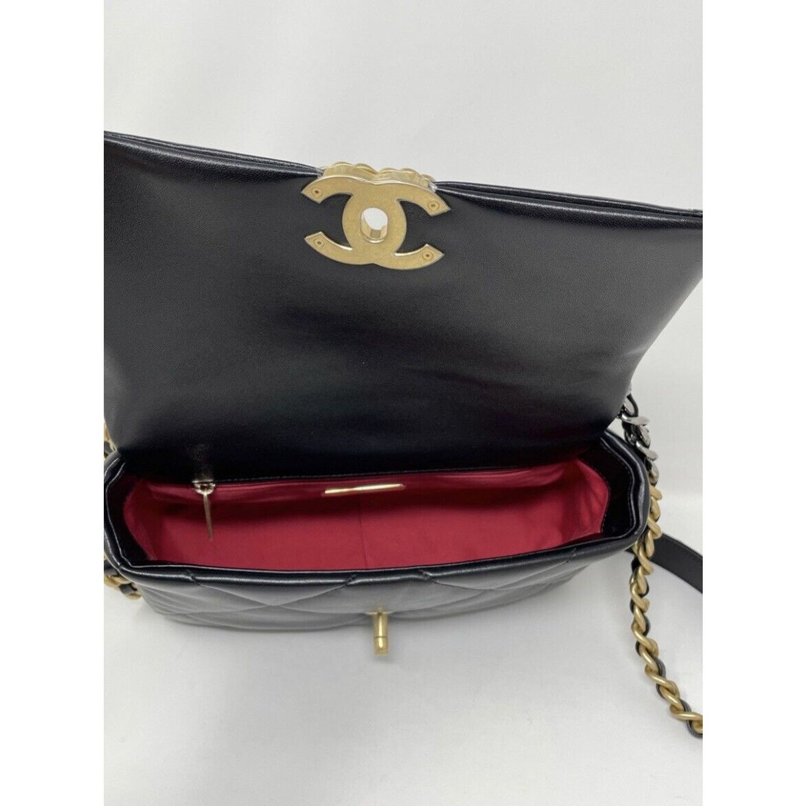 Chanel CHANEL 19 Lambskin Quilted Small Black Flap bag Size ONE SIZE - 11 Thumbnail