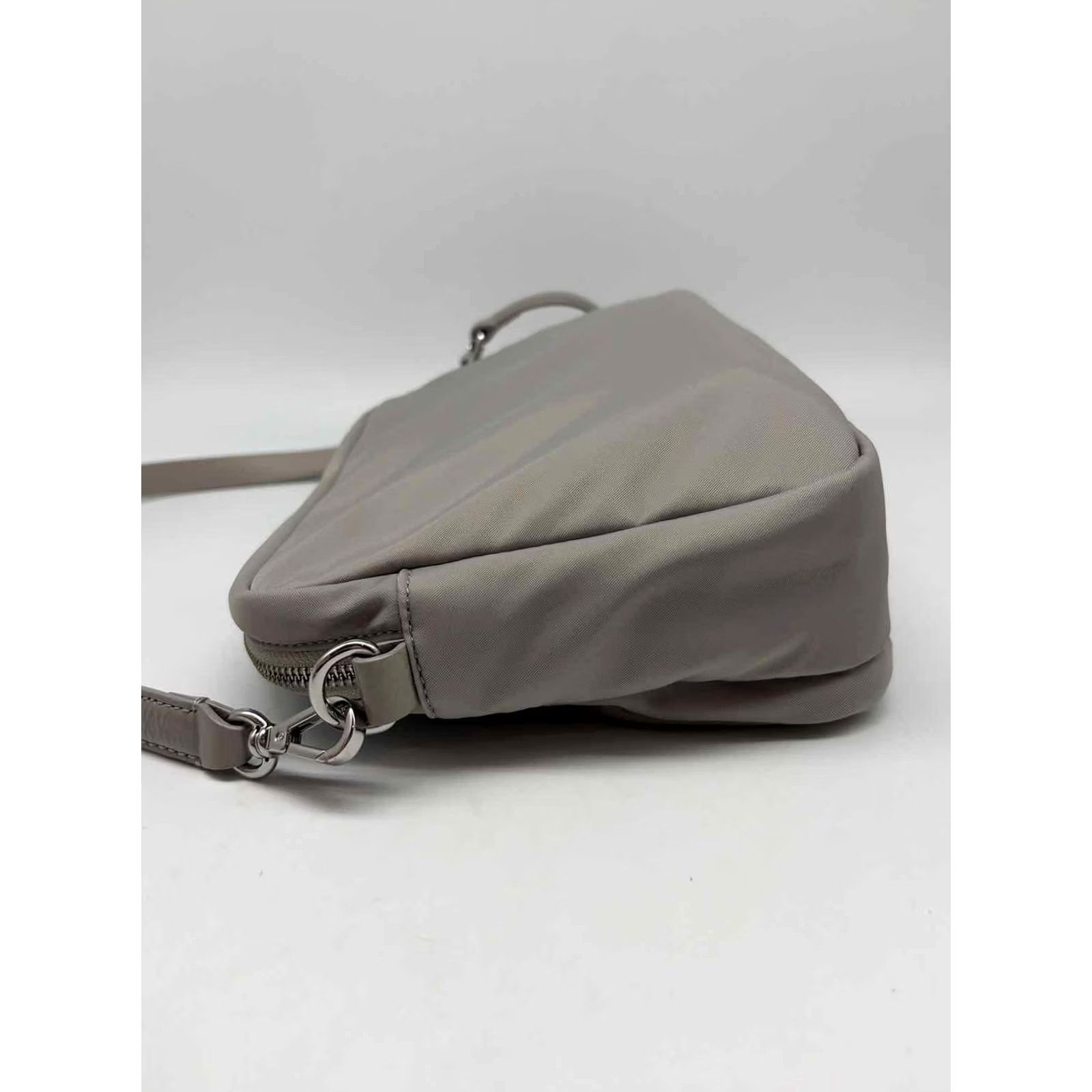 MZ Wallace VINTAGE Pre-Owned MZ Wallace Grey Crossbody Size ONE SIZE - 3 Thumbnail