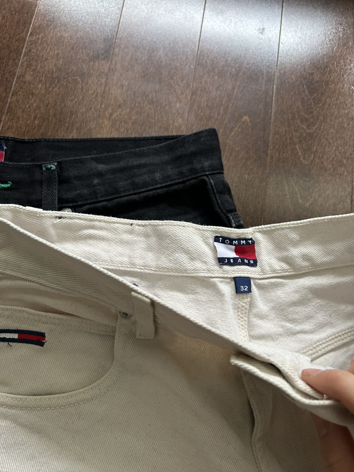 Tommy Hilfiger Vintage 90’s Tommy Hilfiger Super Baggy Jorts PACK Size US 32 / EU 48 - 4 Thumbnail