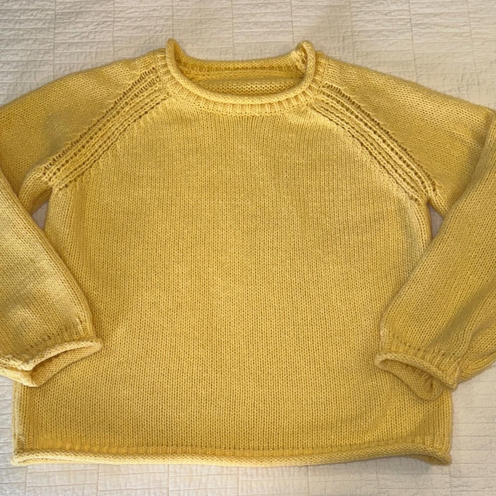 Team Cozy Knit Cozy Sweater Soft Yellow Sweater Large Oversized EUC Size L / US 10 / IT 46 - 1 Thumbnail