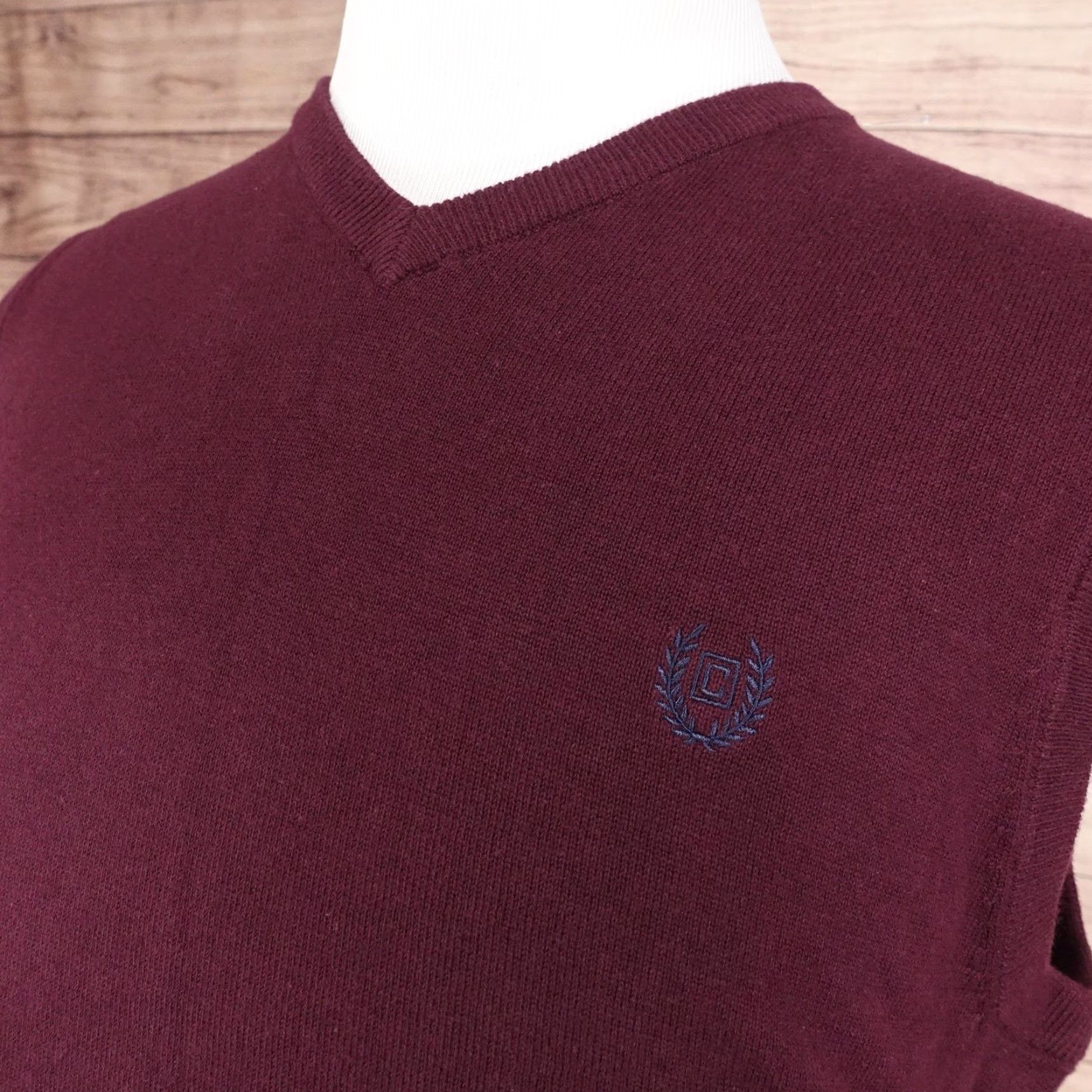 Chaps VINTAGE CHAPS Sweater Vest Shirt Mens Medium Burgundy V-Neck Cotton Embroidered Crest Logo 1978 Men Size US M / EU 48-50 / 2 - 2 Thumbnail