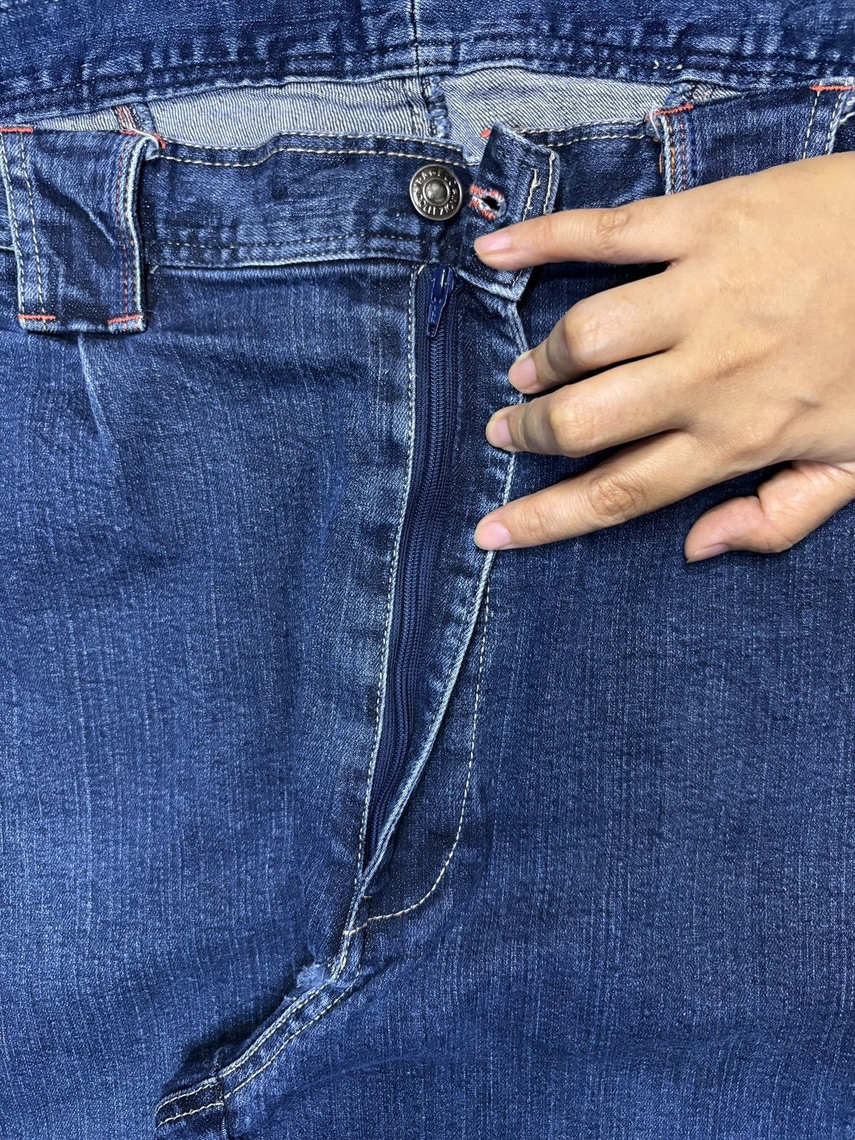 Japanese Brand Vintage Japanese Brand Blue Wash Embroidered Loose Jeans Size US 35 - 3 Thumbnail