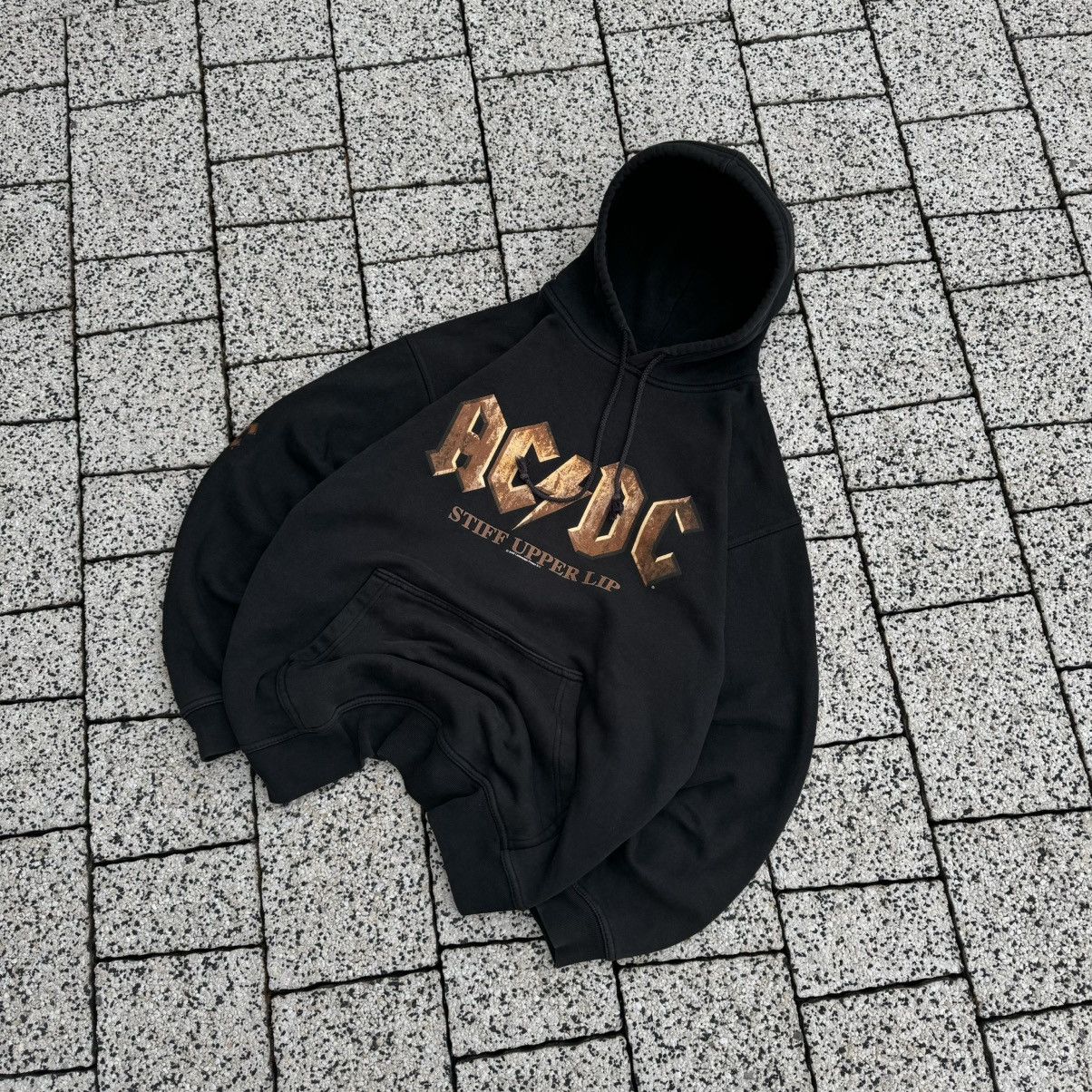 Pull and bear acdc hoodie hotsell