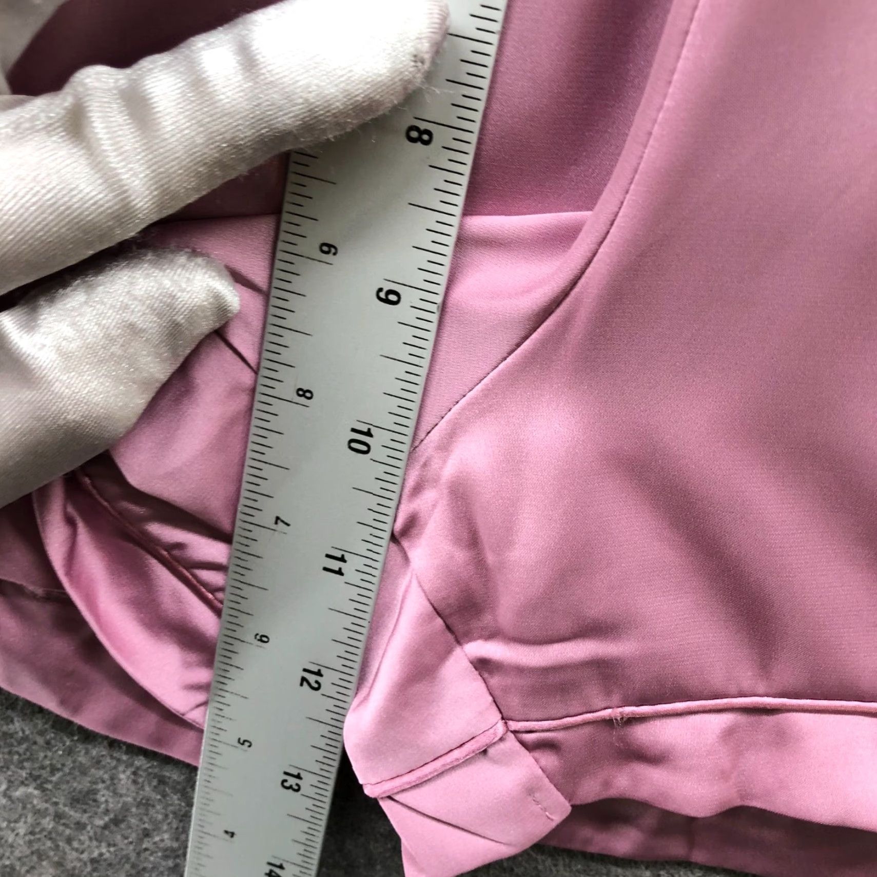 Juicy Couture Juicy Couture Satin Lounge Shorts Women S Pink Beaded Pajama Short Satin Lounge Shorts Womens S Pink Beaded Juicy Couture Pajama Short Beaded Logo Size 28" / US 6 / IT 42 - 5 Thumbnail