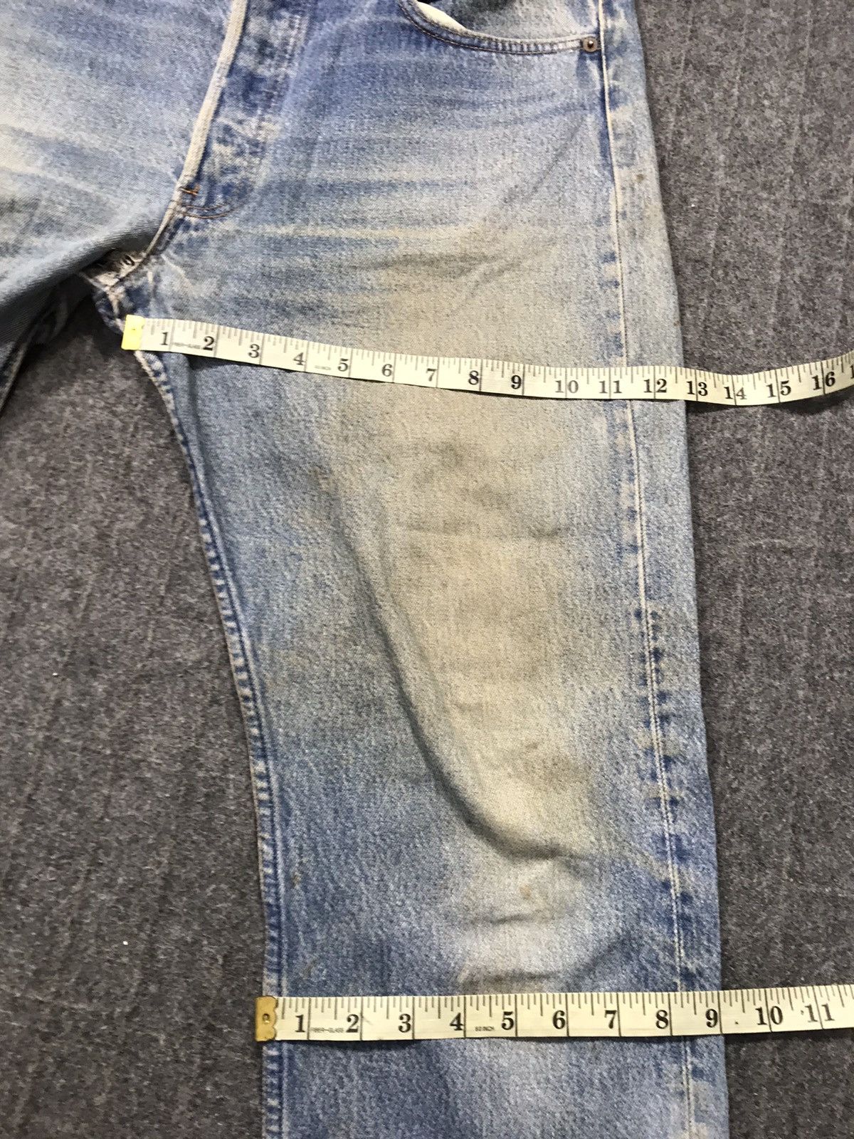 Levi's Vintage Clothing Levi's 80s Lot 501 Buttonfly Indigo Denim Beauty Fade Jeans Size US 35 - 14 Thumbnail
