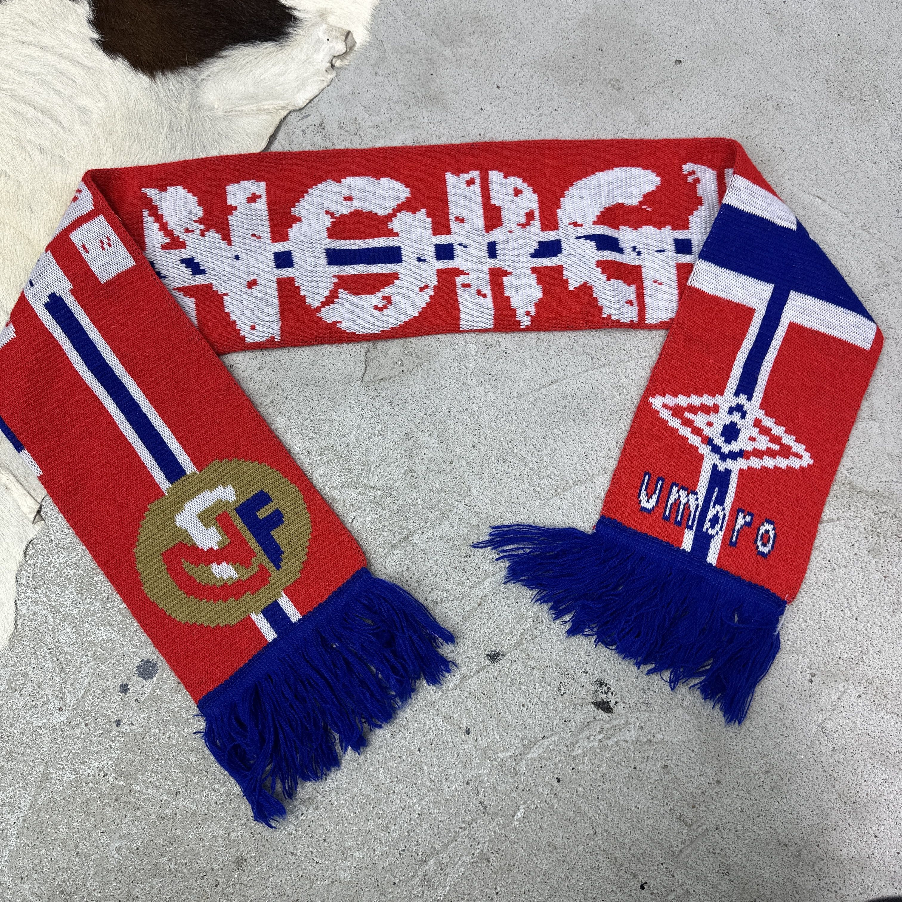 Umbro Vintage Sporty Norway Umbro Football Scarf Y2K Size ONE SIZE - 2 Thumbnail