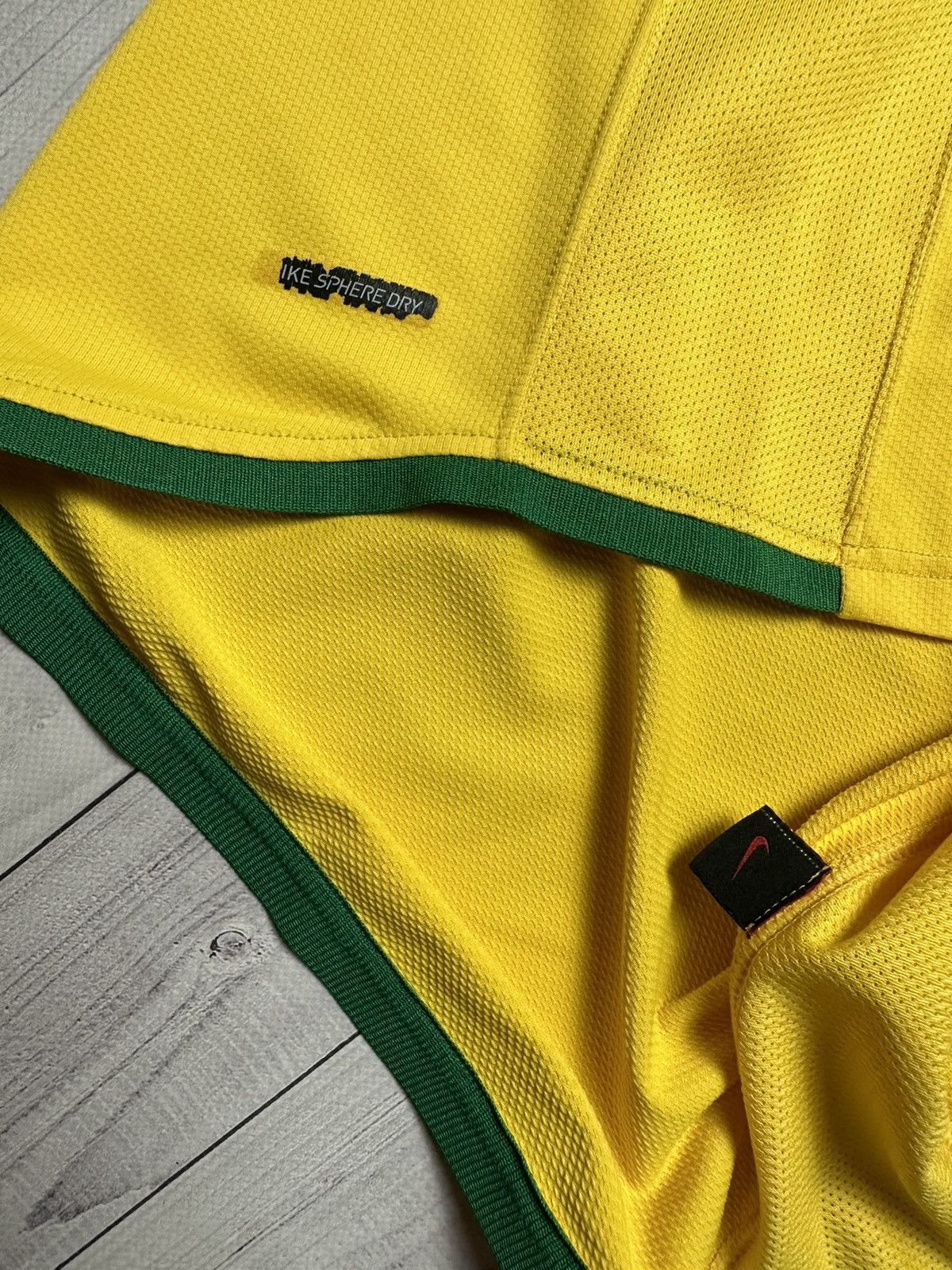 Nike × Vintage Vintage Nike Brazil soccer jersey Brasil size L Size US L / EU 52-54 / 3 - 8 Thumbnail