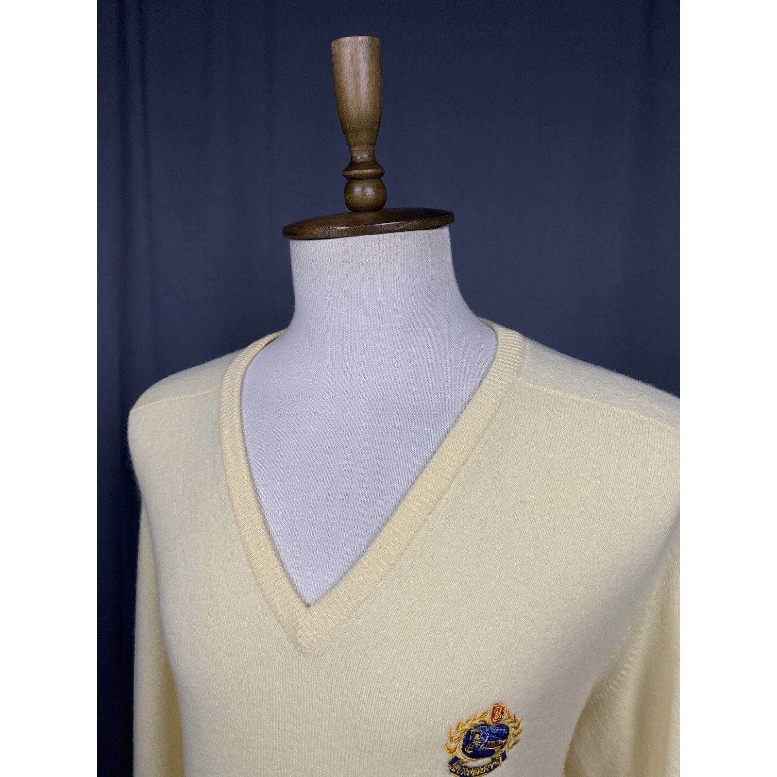 Burberry Burberry Big Logo Vintage Men's Yellow Wool V-Neck Sweater S Size US M / EU 48-50 / 2 - 5 Thumbnail