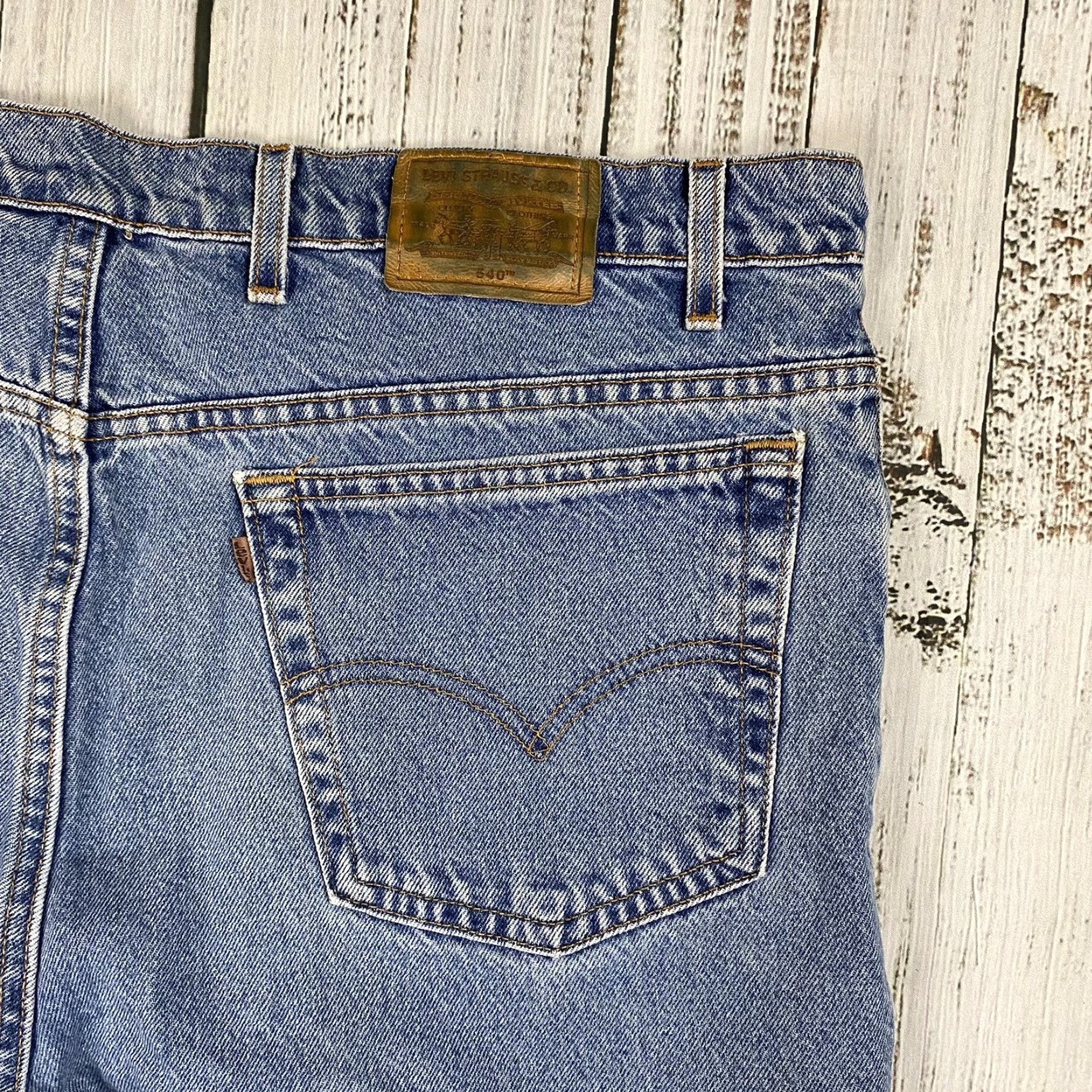 Levi's VINTAGE Levi's 540 Jeans 44x34 Relaxed Fit Blue Signature Made in USA 1990s Mens Size US 44 / EU 60 - 7 Thumbnail