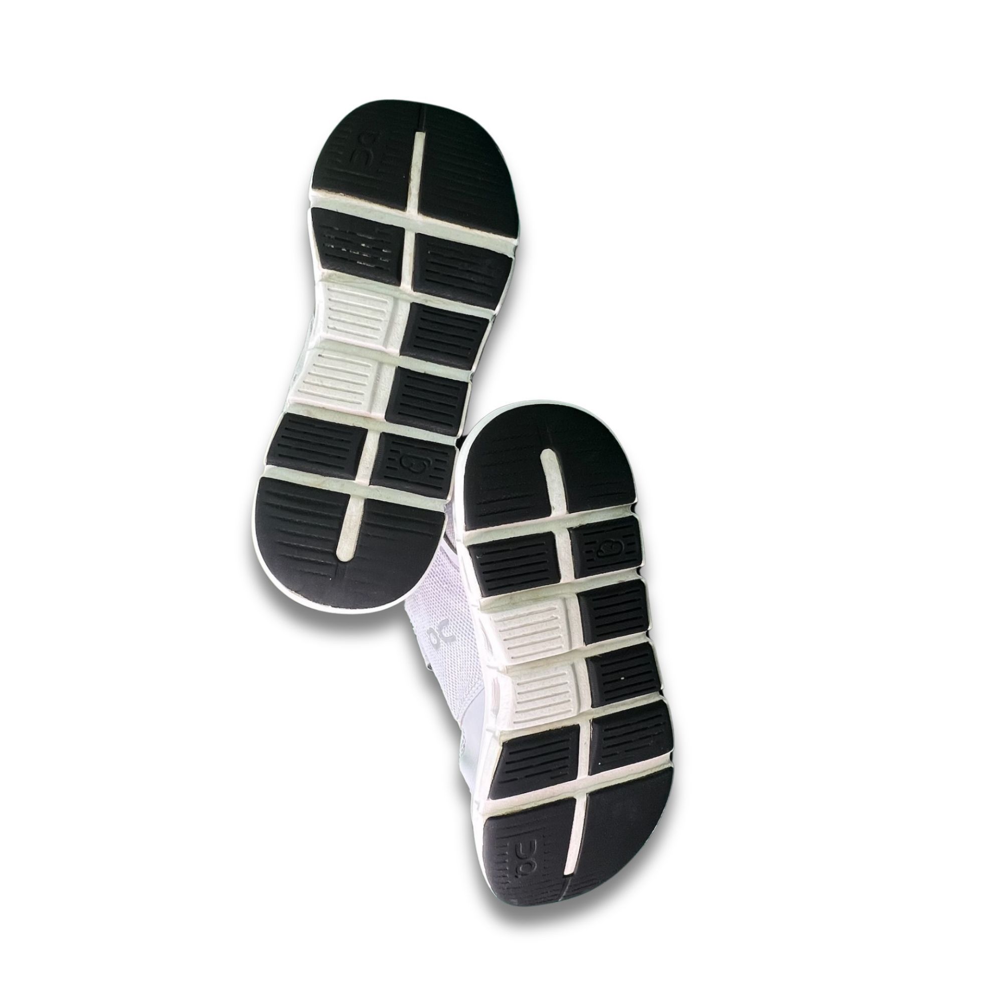 On On Running Kids Cloud Play Trainers Size 13 White & Black Br Size US 13 / EU 46 - 5 Thumbnail