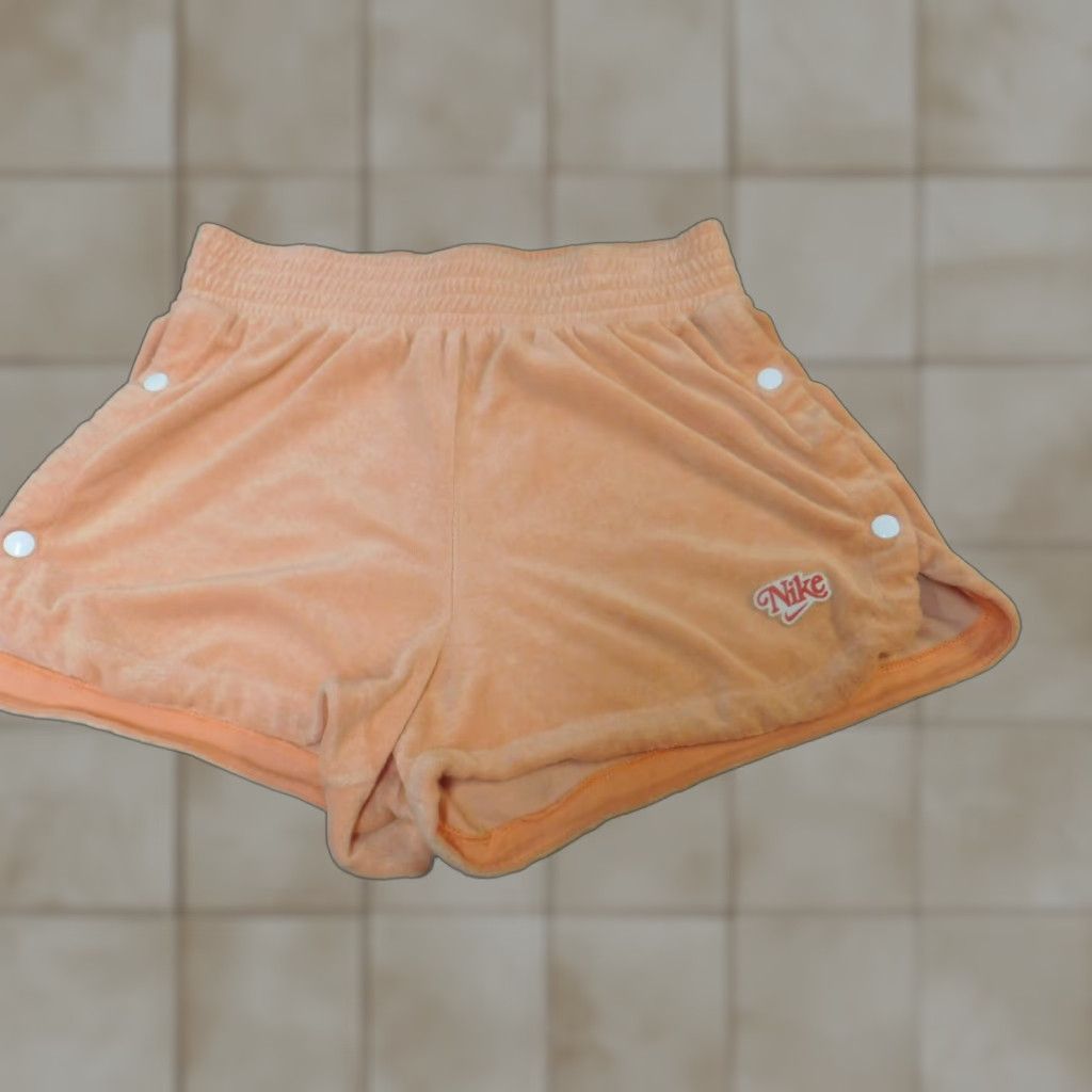 Nike Nike Womens Sweat Shorts Casual Short M Pink Canvas Zipper 2 Pocket Classic Rise Mid 8.5-10.5 Cotton Blend Spandex Size 28" / US 6 / IT 42 - 1 Thumbnail