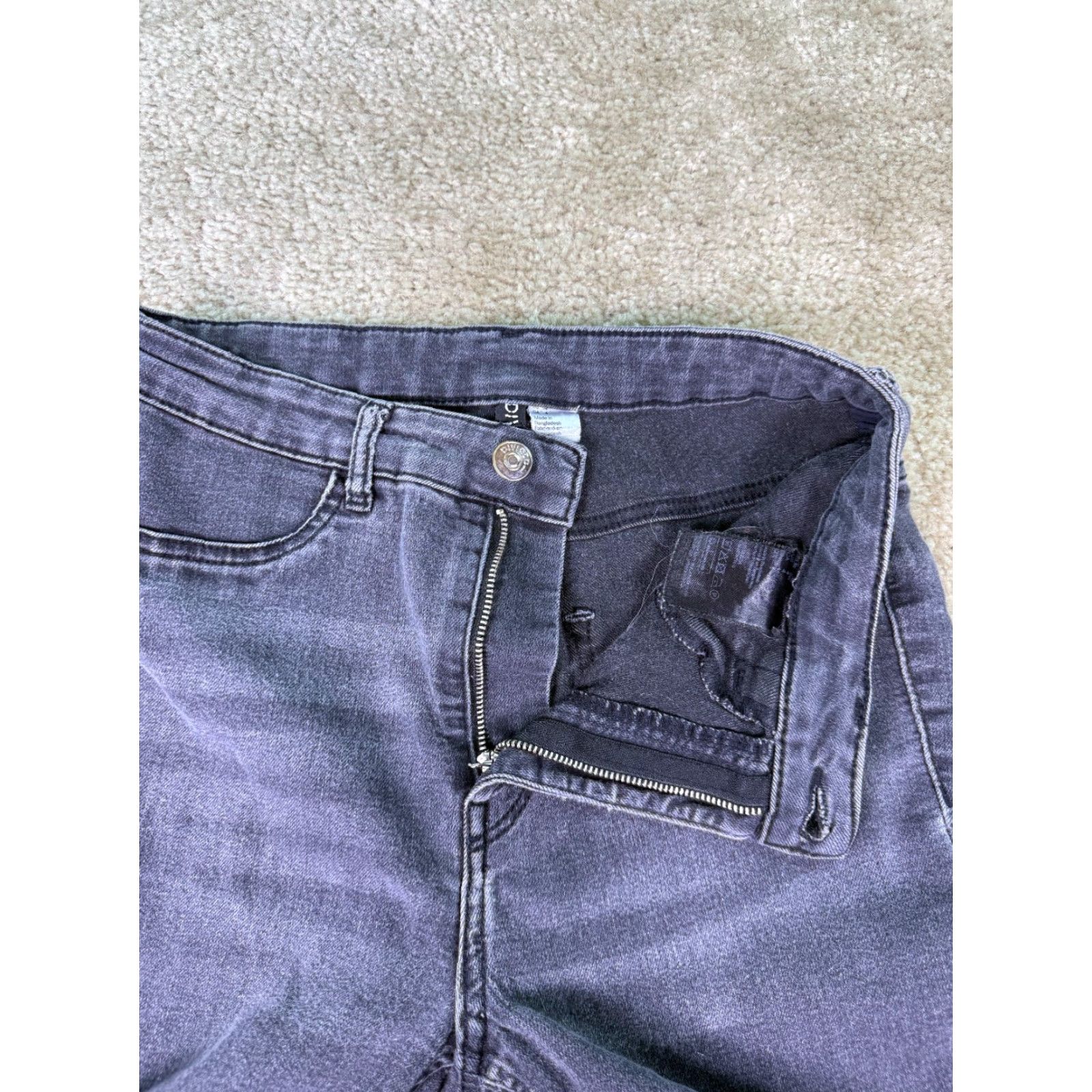 H&M VINTAGE? (No) — [Cannot determine vintage from data] Size 26" / US 2 / IT 38 - 3 Thumbnail