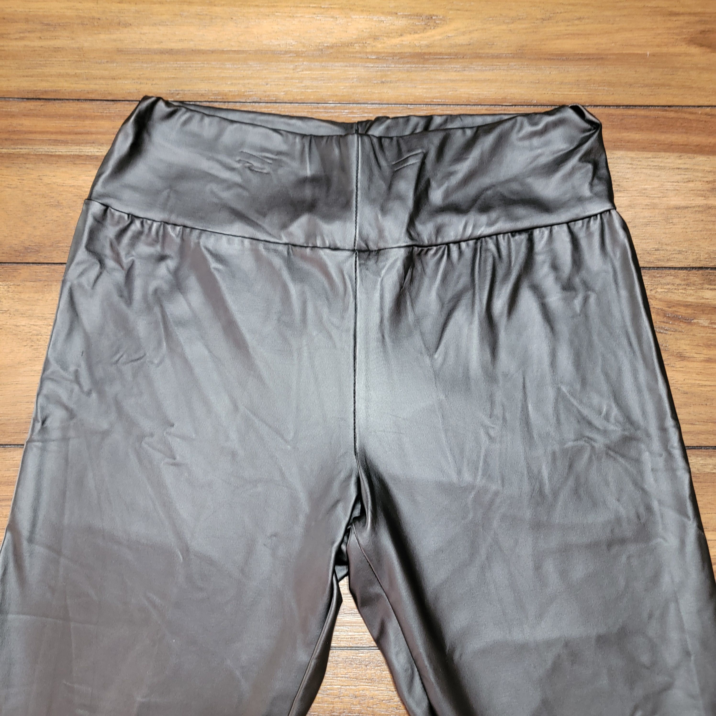 Shein Shein Faux Leather Black Pants - Size XL NWT Size 30" / US 8 / IT 44 - 2 Thumbnail