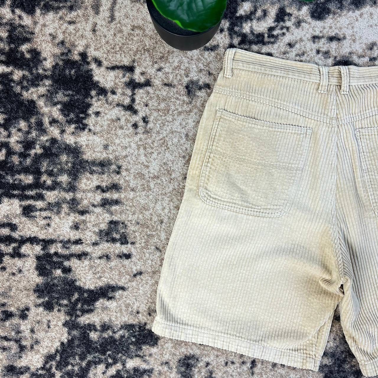 Billabong Billabong Vintage Y2K Mini Logo Corduroy Bermuda Shorts Size US 36 / EU 52 - 4 Thumbnail