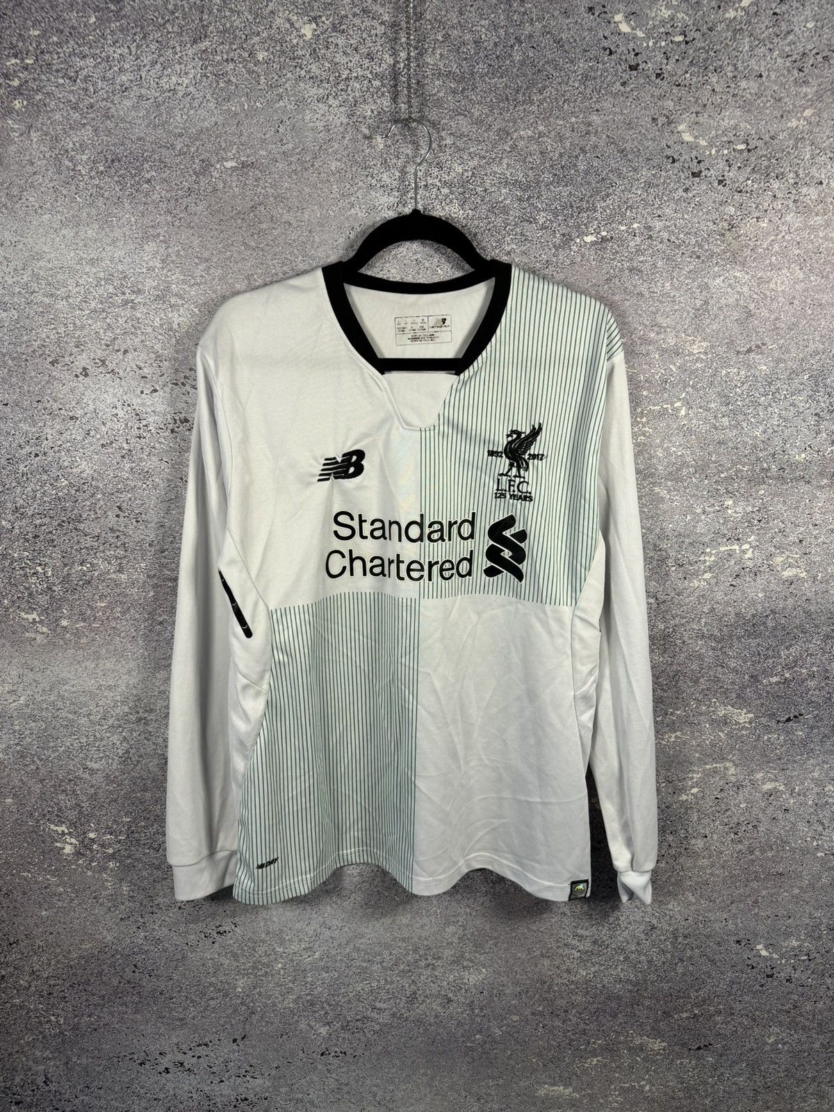 New Balance × Vintage M.SALAH Vintage Liverpool 2017/18 New Balance Jersey Large Size US L / EU 52-54 / 3 - 1 Thumbnail