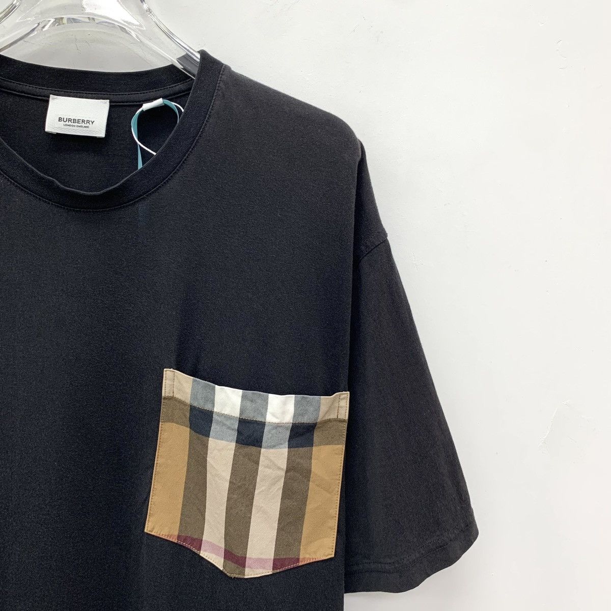 Burberry Burberry Black Pocket Check Cotton Crew Neck T-Shirt K26WX Size US M / EU 48-50 / 2 - 3 Thumbnail