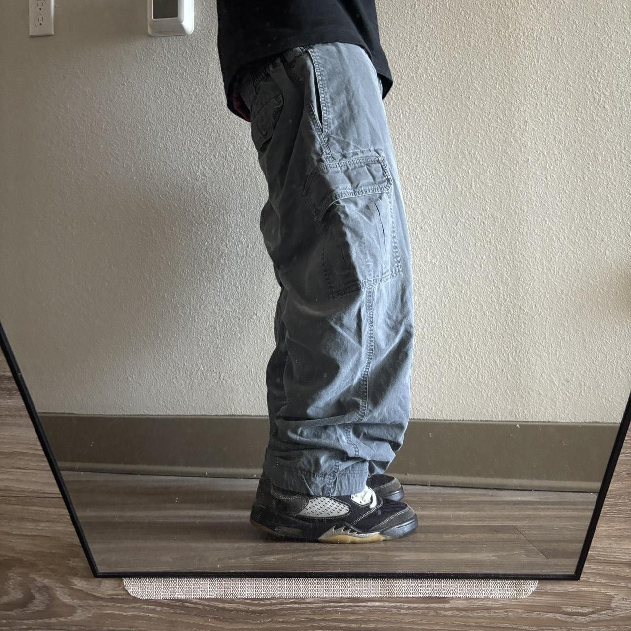 Vintage Crazy Vintage Y2K/2000s Baggy Grey Skater Style Cargo Pants! 36x27 Size US 36 / EU 52 - 2 Thumbnail