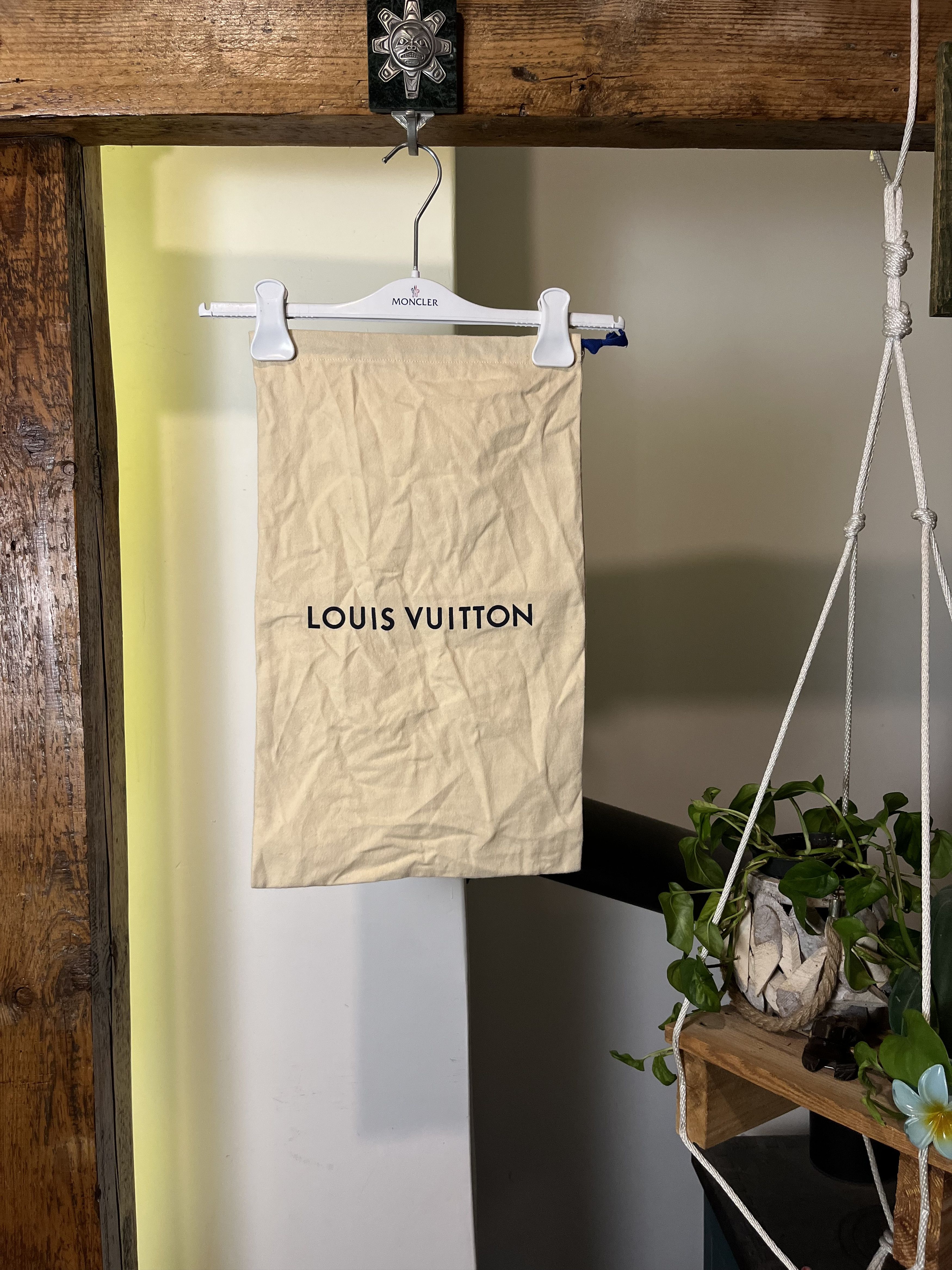 Designer × Louis Vuitton 2018 Louis Vuitton Cotton Big Logo Garment Dust Bag Size ONE SIZE - 1 Thumbnail