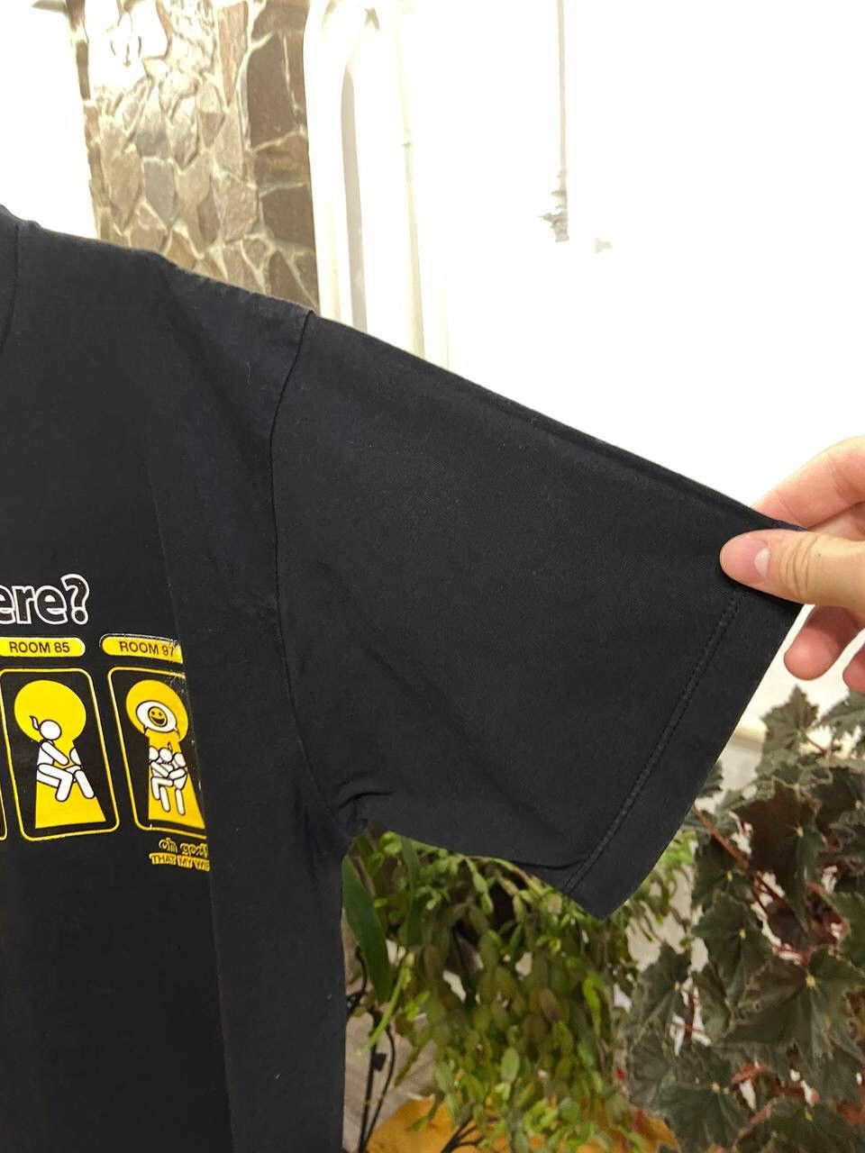Hook-Ups Vintage “Sex in the Room” Humor T-shirt Size US L / EU 52-54 / 3 - 8 Thumbnail