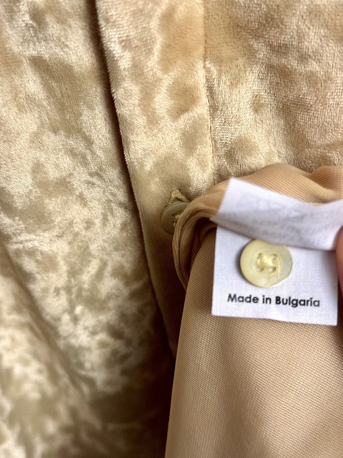 Dries Van Noten Dries Van Noten ss runway 2020 yellow velvet shirt 50 fitted Size US M / EU 48-50 / 2 - 4 Thumbnail