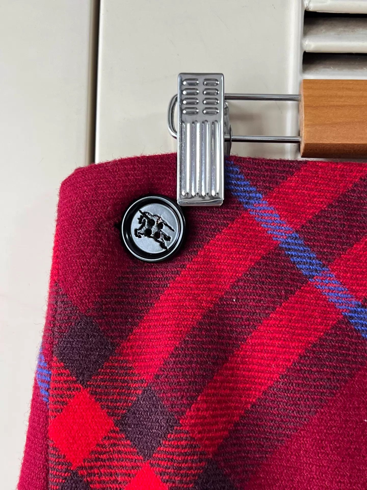 Burberry Burberry classic red blue check wool skirt UK6 Size 26" / US 2 / IT 38 - 5 Thumbnail