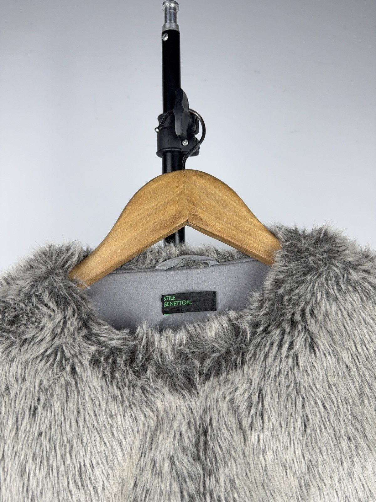 Benetton Y2K Avant Garde Benetton Grey Faux Fur Luxury Jacket Size S / US 4 / IT 40 - 8 Thumbnail