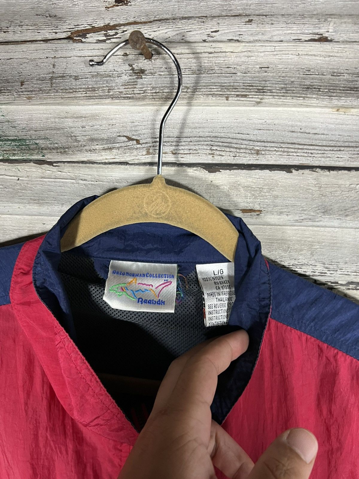 Greg Norman × Vintage Vintage Greg Norman Reebok Windbreaker Size US XL / EU 56 / 4 - 4 Thumbnail