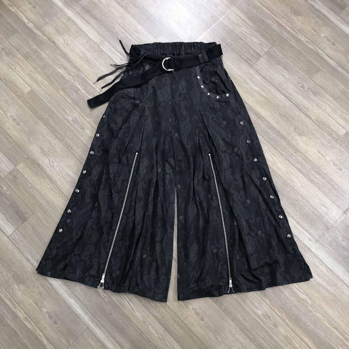 Japanese Brand 2000s Sexpot Revenge Bandana Grunge Punk Bondage Baggy Pants Size US 30 / EU 46 - 1 Thumbnail