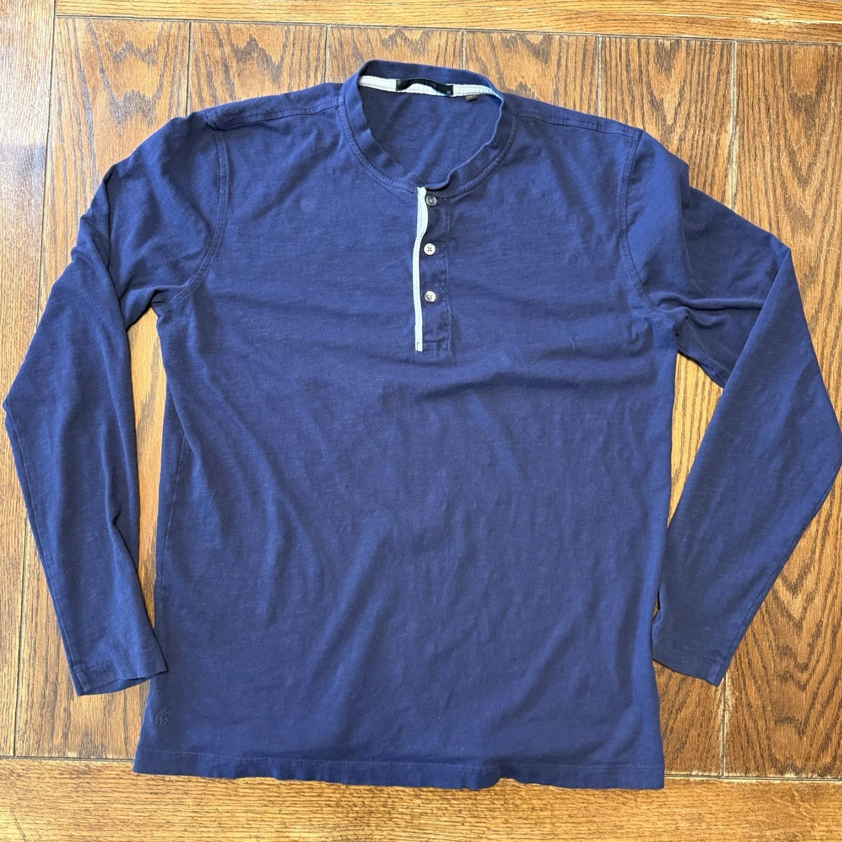 Vintage Greyson Long Sleeve Golf Polo Shirt Men’s Medium Navy Blue Henley Polo Regular Mens Golf Embroidered Logo Button Vintage: No Size US M / EU 48-50 / 2 - 2 Thumbnail