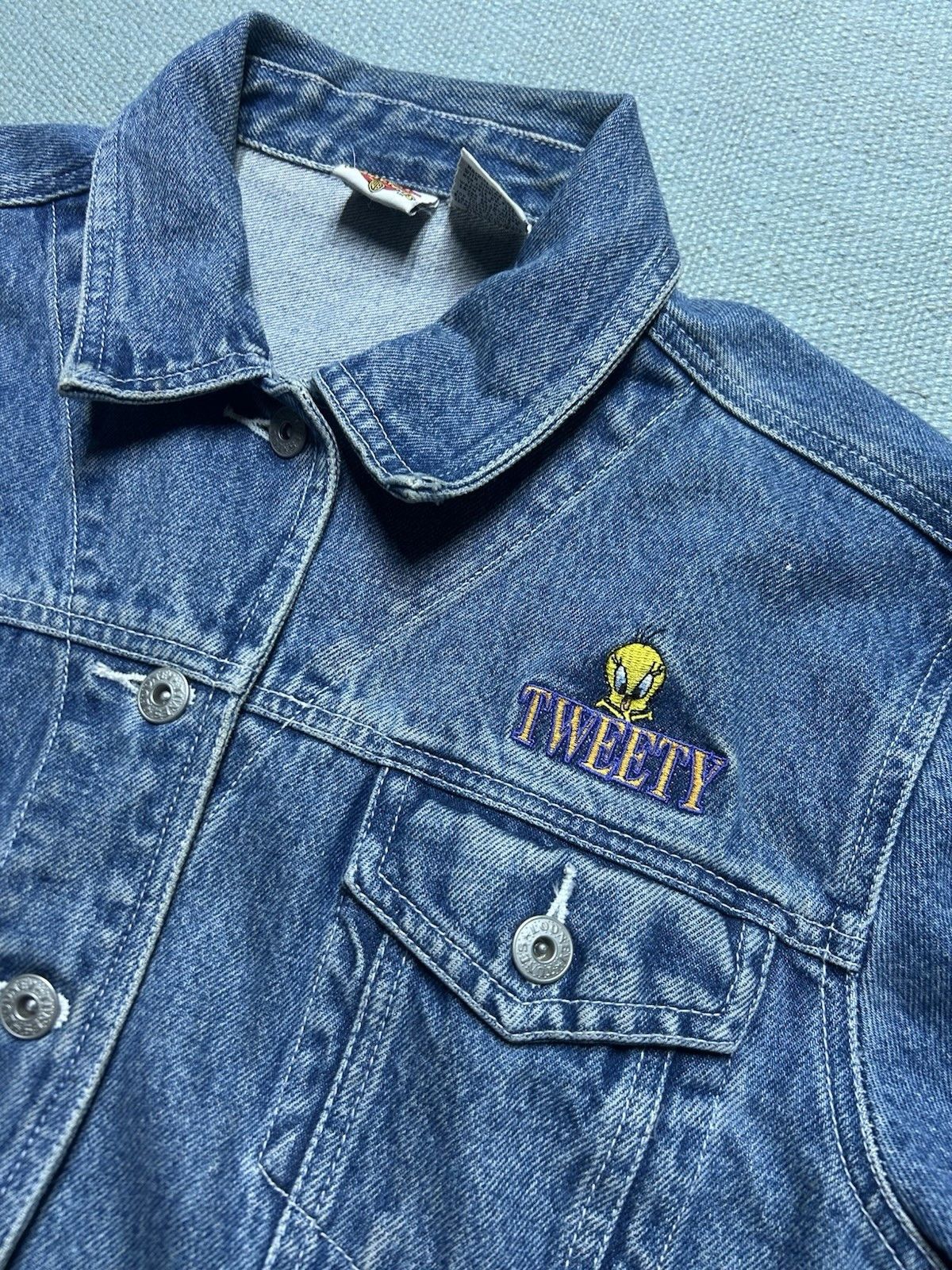 Vintage Vtg looney tunes denim jacket tweety bird embroidered large Size L / US 10 / IT 46 - 7 Thumbnail