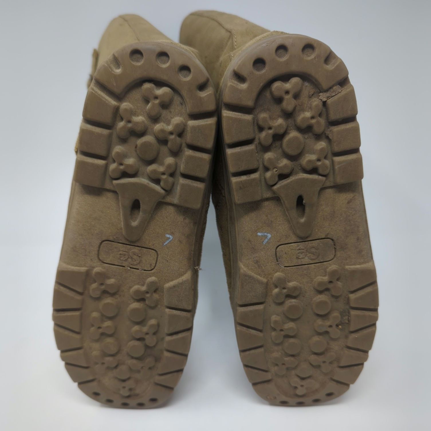 Other SO Womens Boot Tan Suede Fabric Faux Fur Lined Pull On 8 Size US 8 / IT 38 - 7 Thumbnail