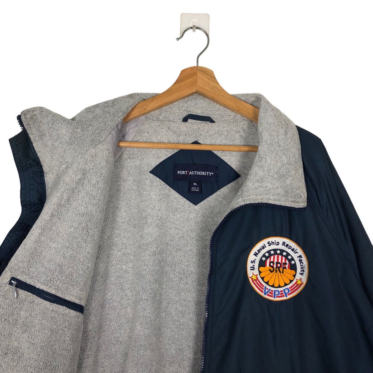 Japanese Brand 🔥80’s Bomber Jacket Us Naval Ship Repair Facility Big Logo Size US XL / EU 56 / 4 - 11 Thumbnail