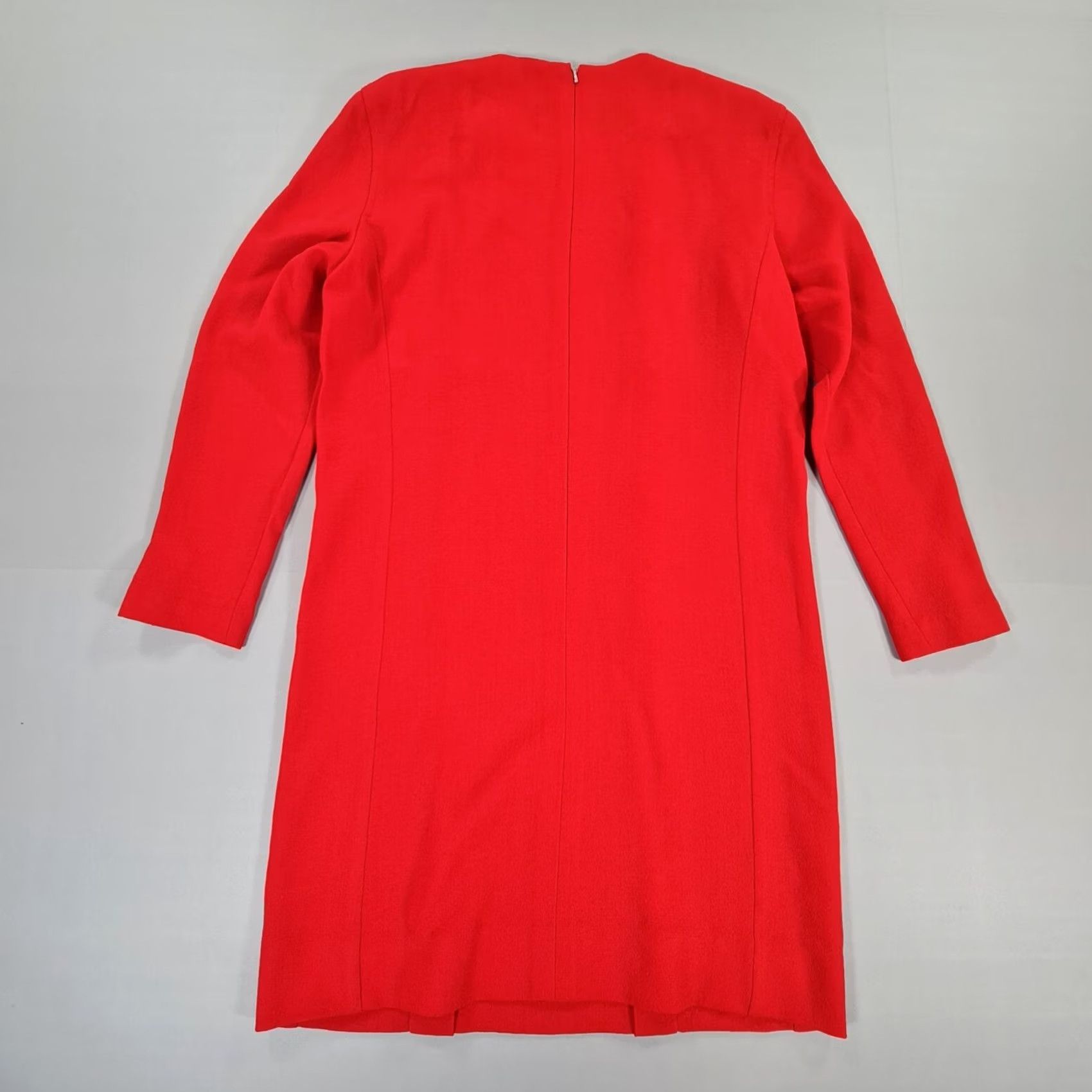 Jaeger VINTAGE Jaeger Dress Mini Red Wool Short Sleeve Gold Button Formal 6 UK Womens Park City Modern Autumn Winter Spring 34" Zip Dry Clean Only Size 28" / US 6 / IT 42 - 6 Thumbnail