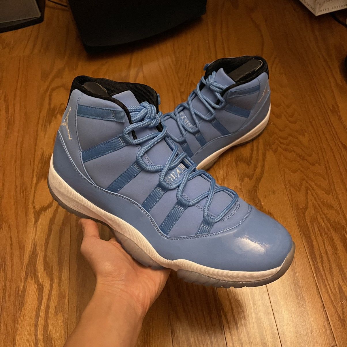 Jordan Brand Jordan 11 Pantone 2014 Size US 12 / EU 45 - 1 Thumbnail