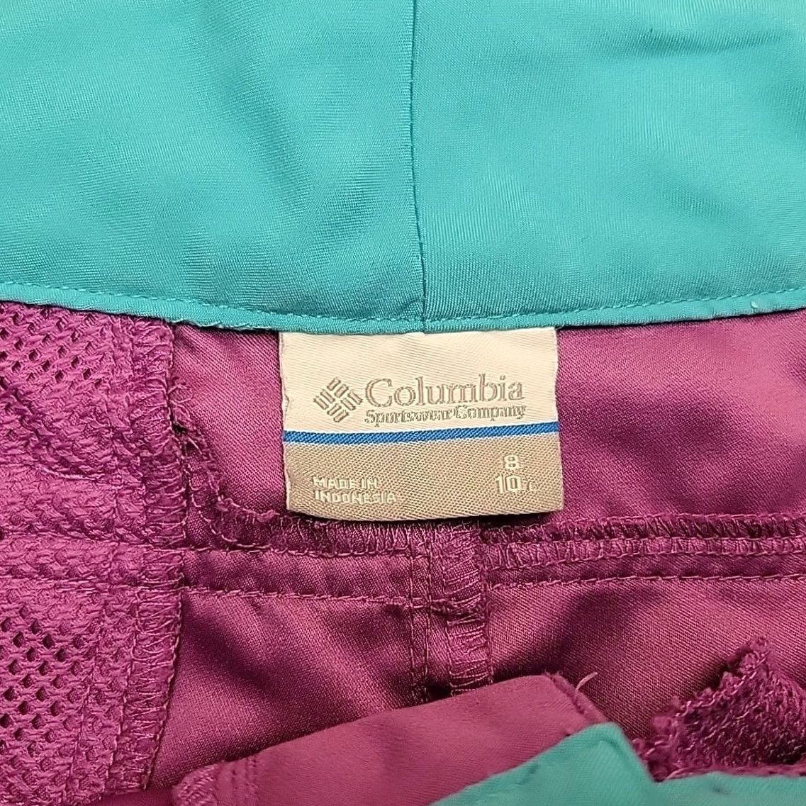 Vintage Columbia PFG Shorts Womens 8 Purple Performance Fishing Gear Outdoors Hike Gorp Shirt Size 30" / US 8 / IT 44 - 2 Thumbnail